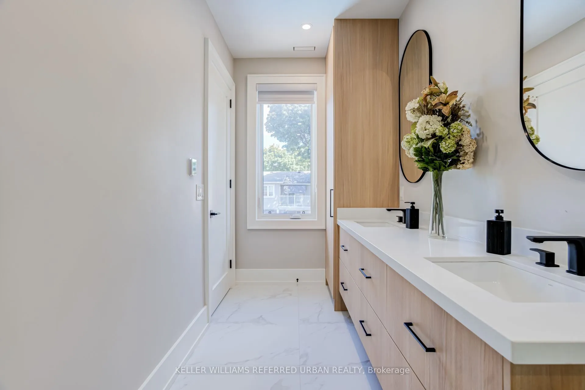5 Bradbury Crescent
