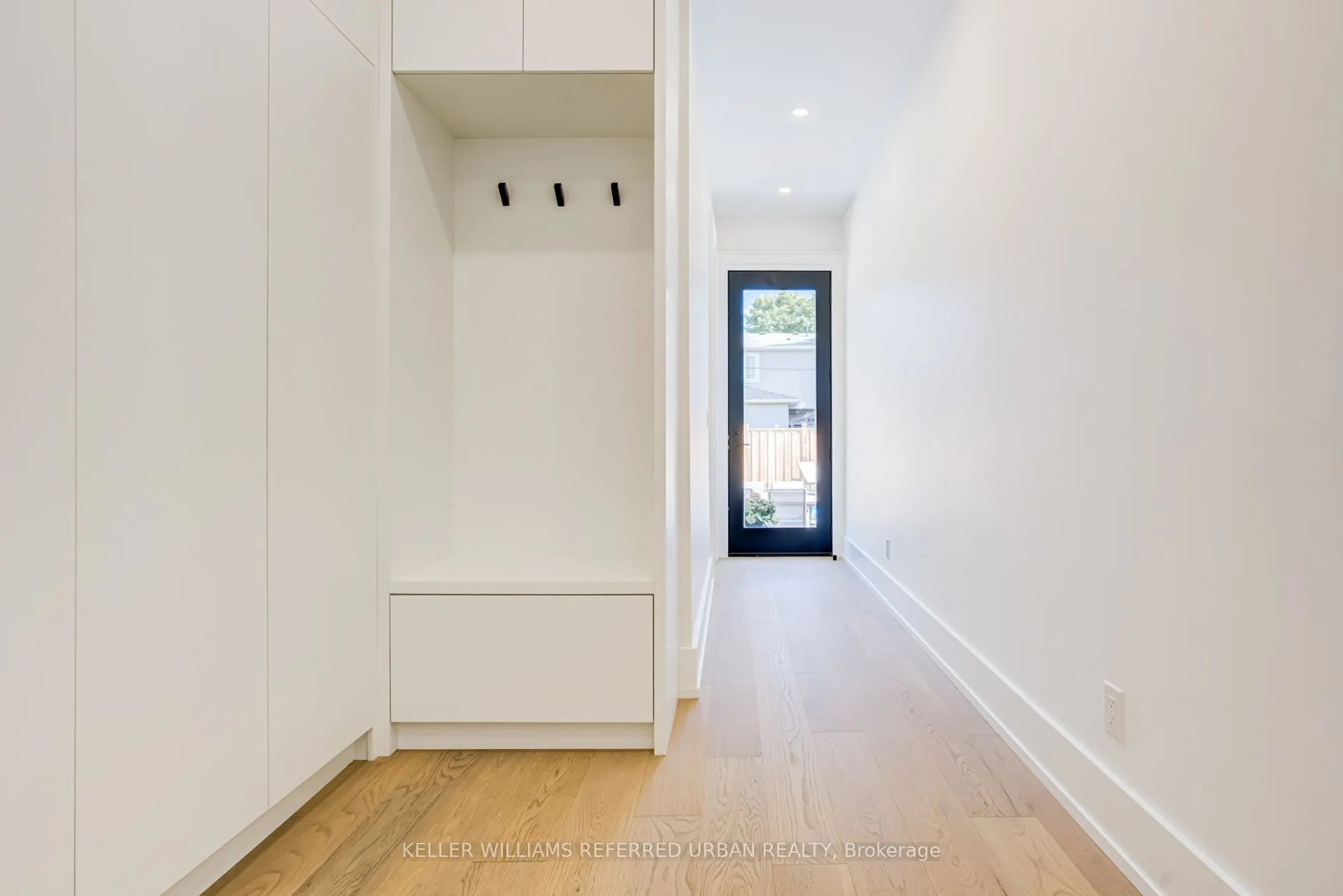 5 Bradbury Crescent