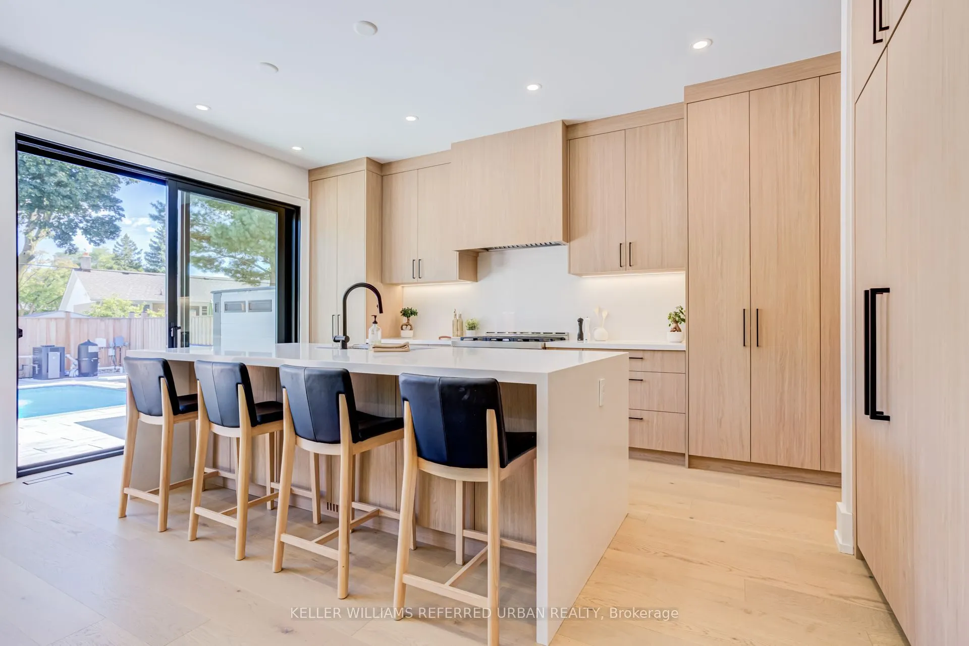 5 Bradbury Crescent