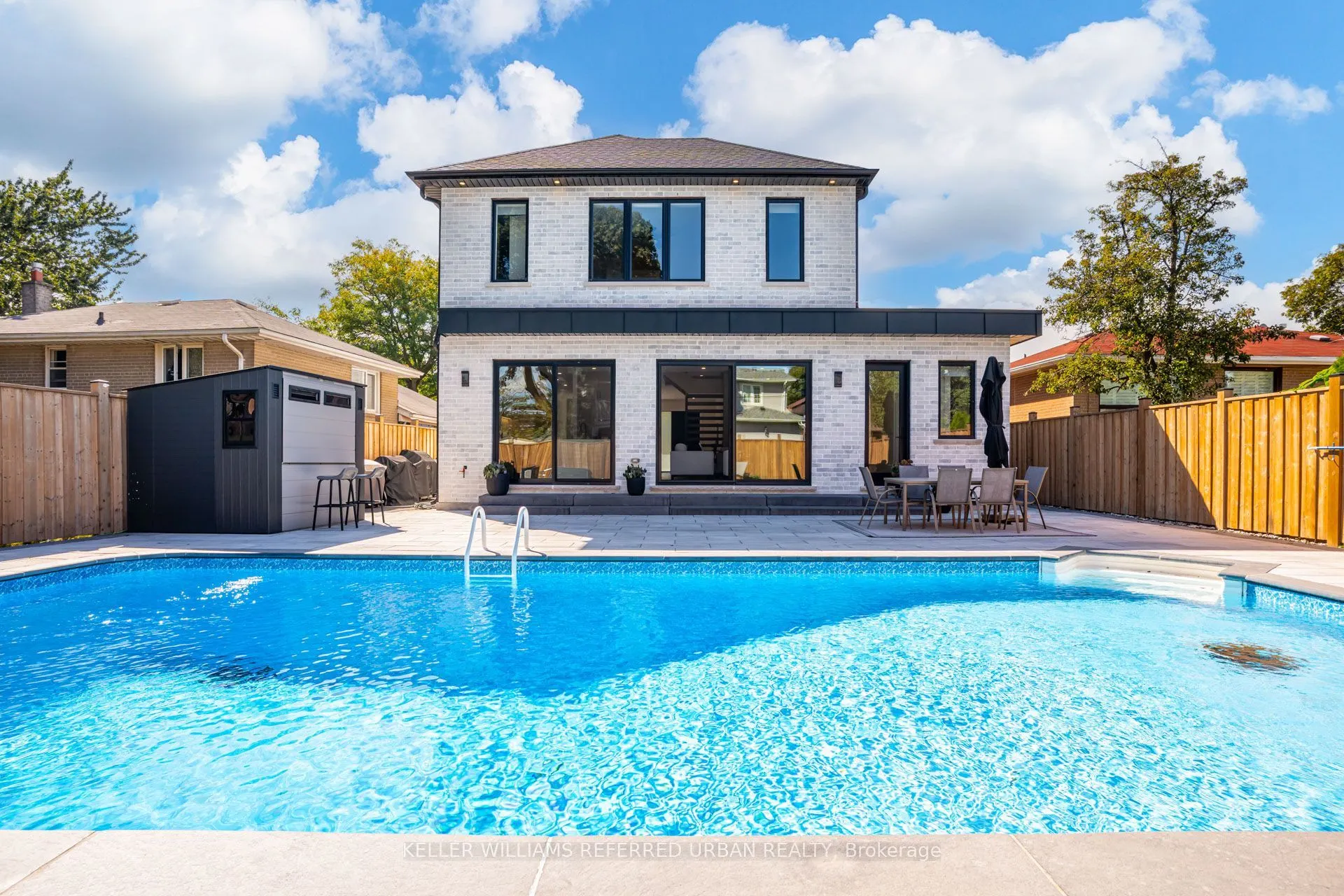 5 Bradbury Crescent