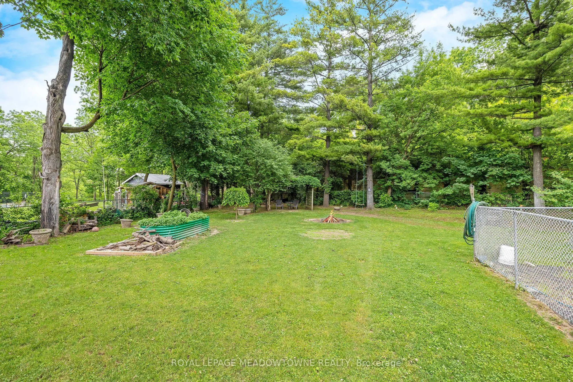 46 Hewson Crescent