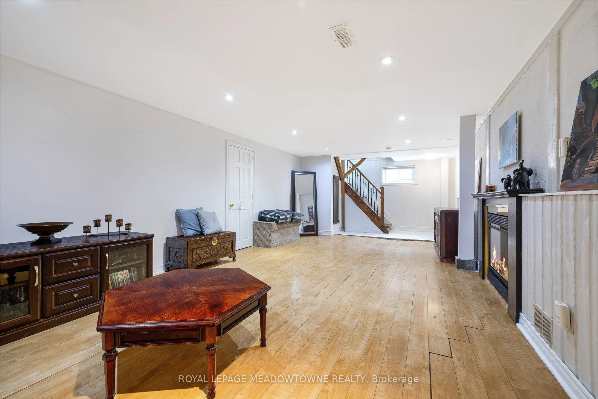 46 Hewson Crescent