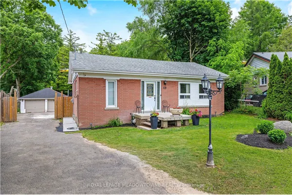 46 Hewson Crescent