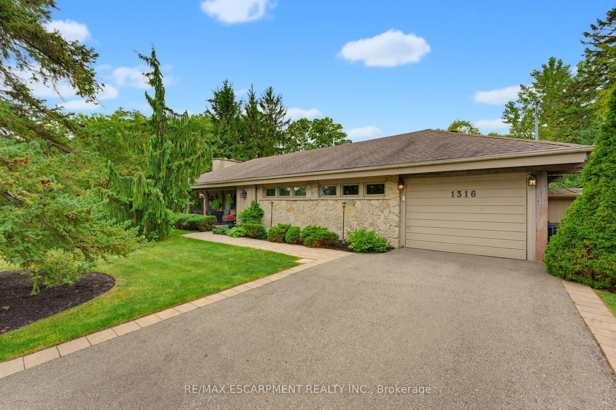 1316 Nevarc Drive
