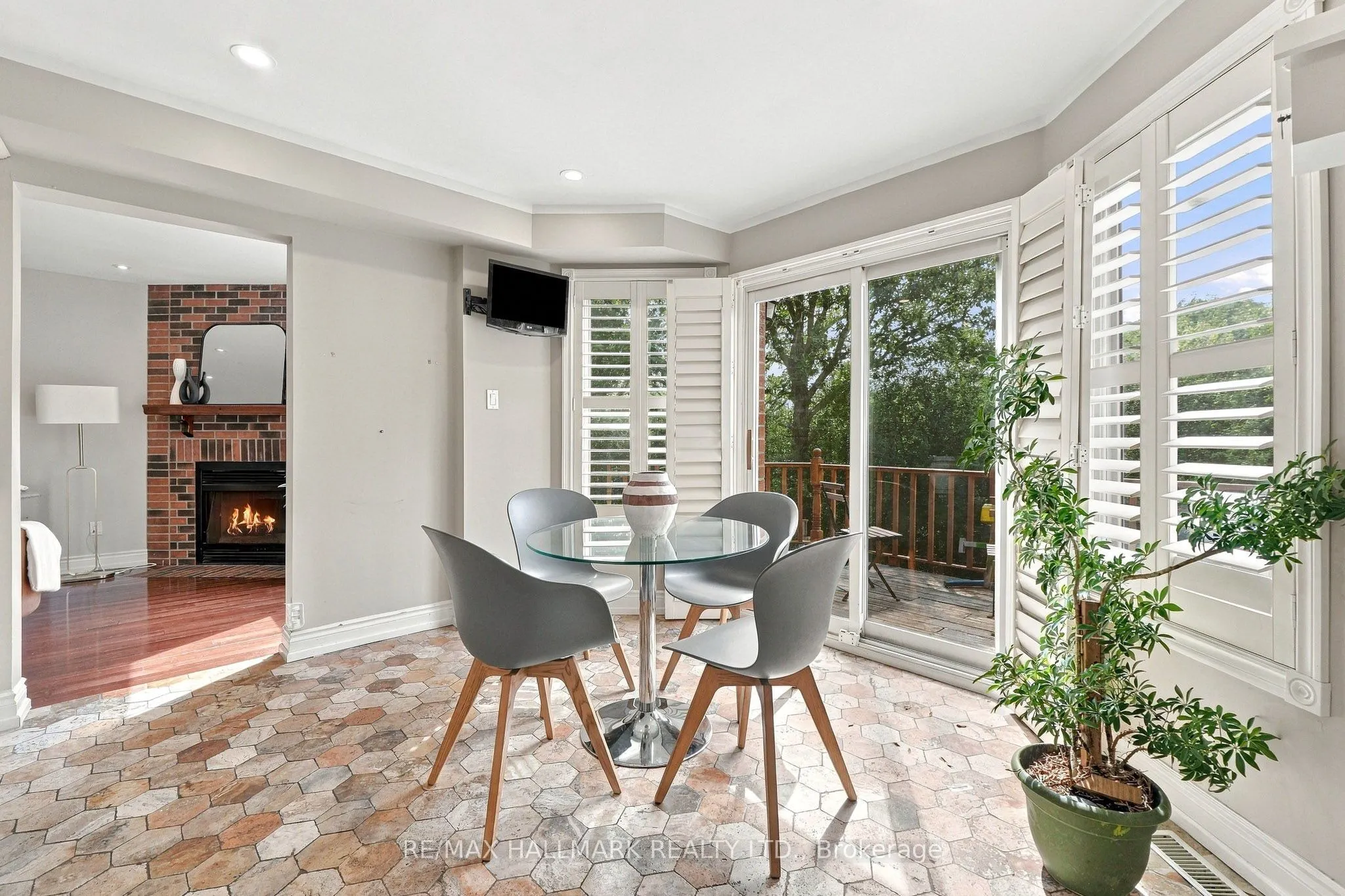 1246 Winterbourne Drive