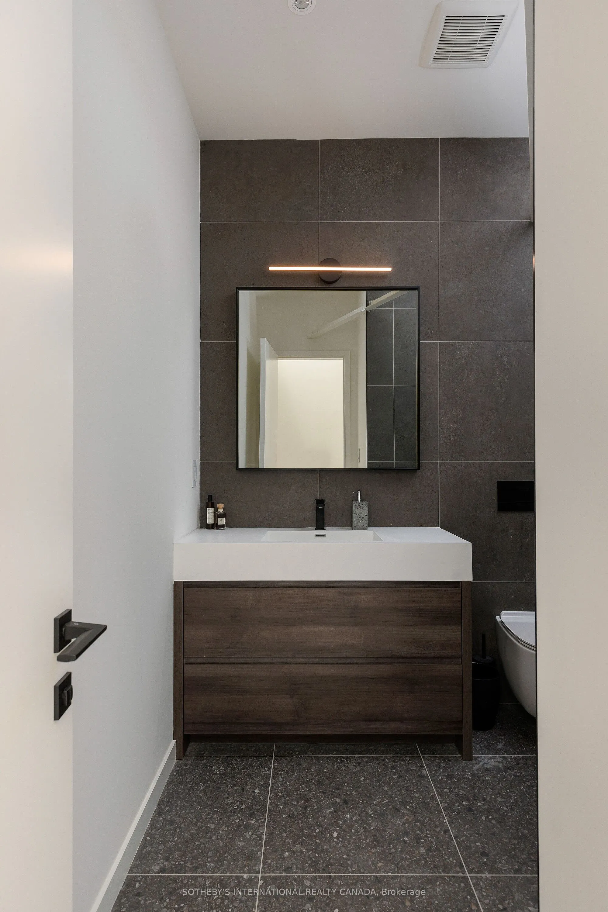 1100 Lansdowne Avenue #339