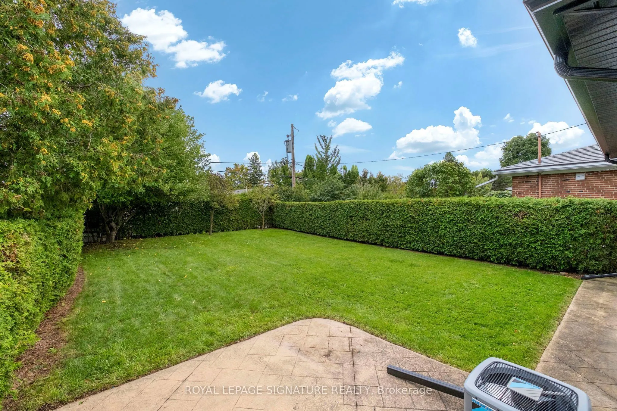 11 Brook Tree Crescent