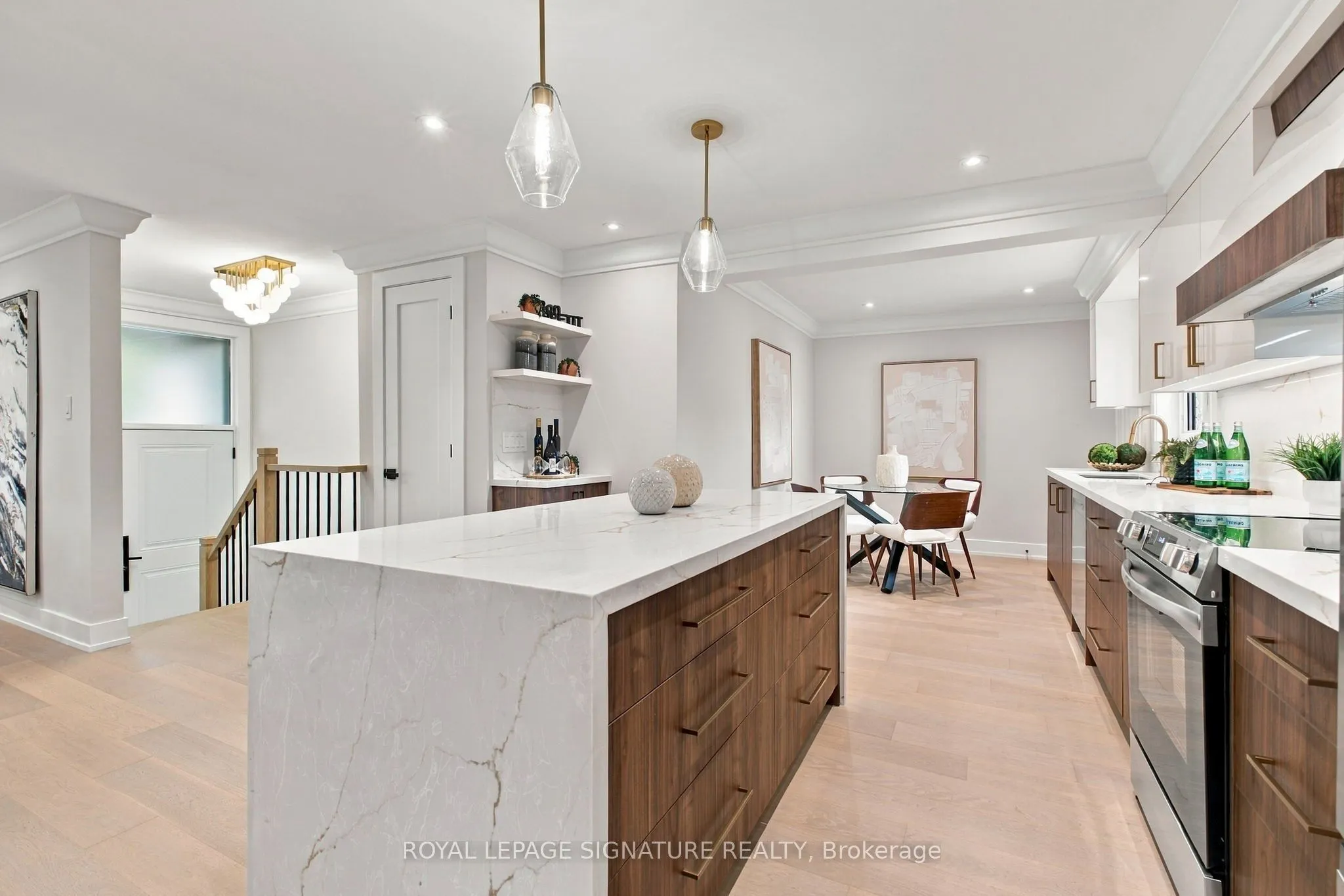 11 Brook Tree Crescent