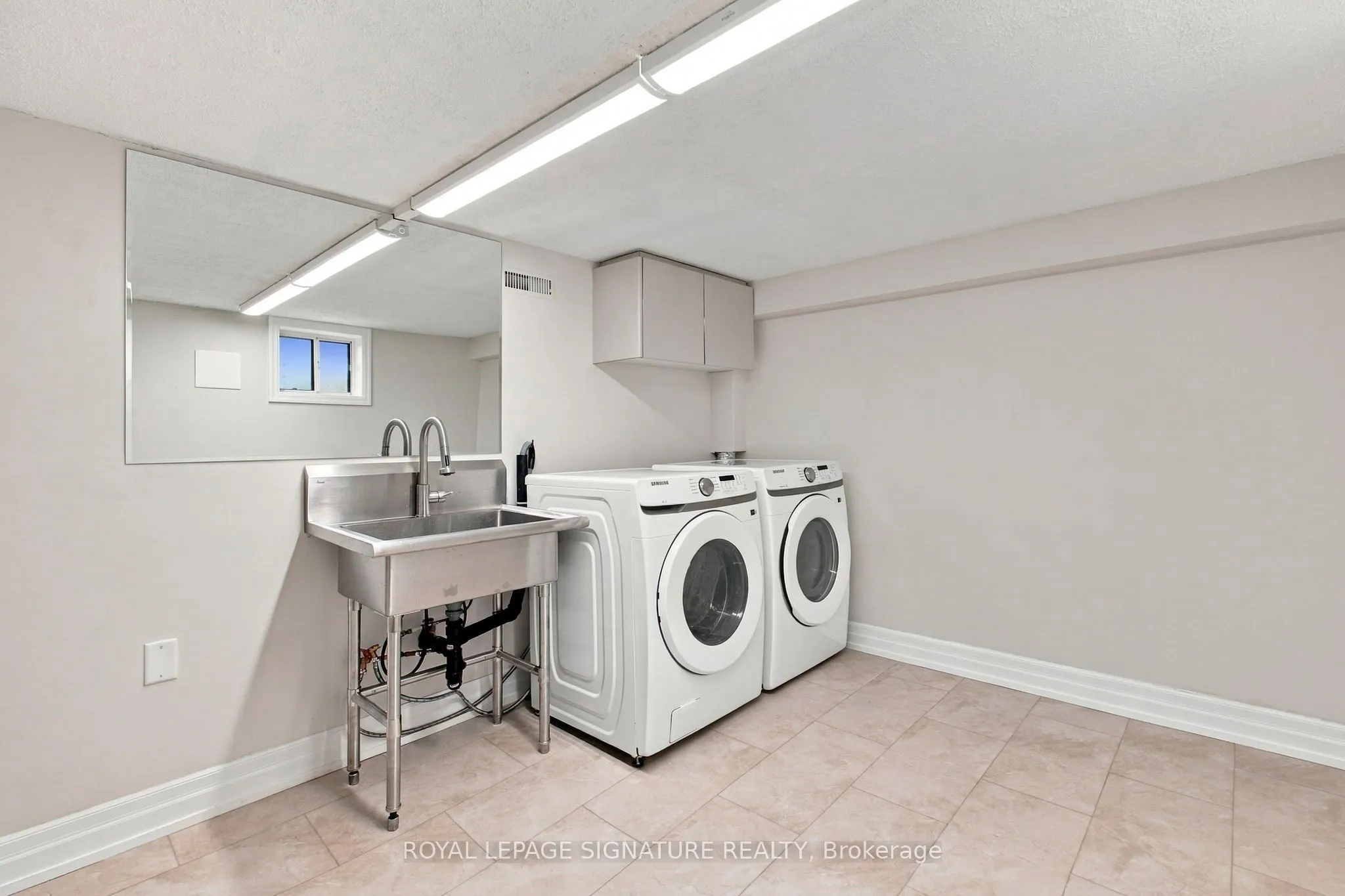 11 Brook Tree Crescent