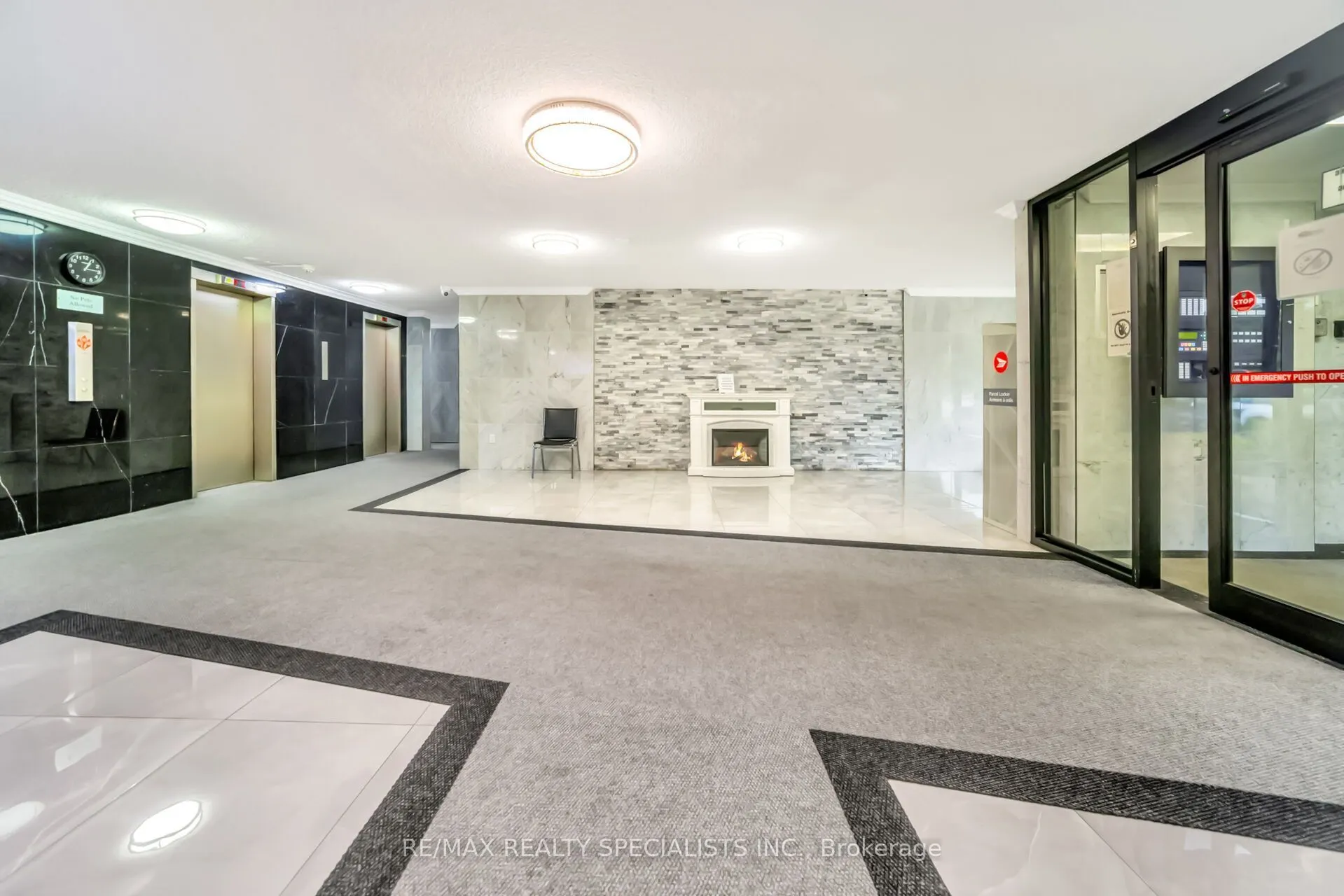 4 Kings Cross Road #1008