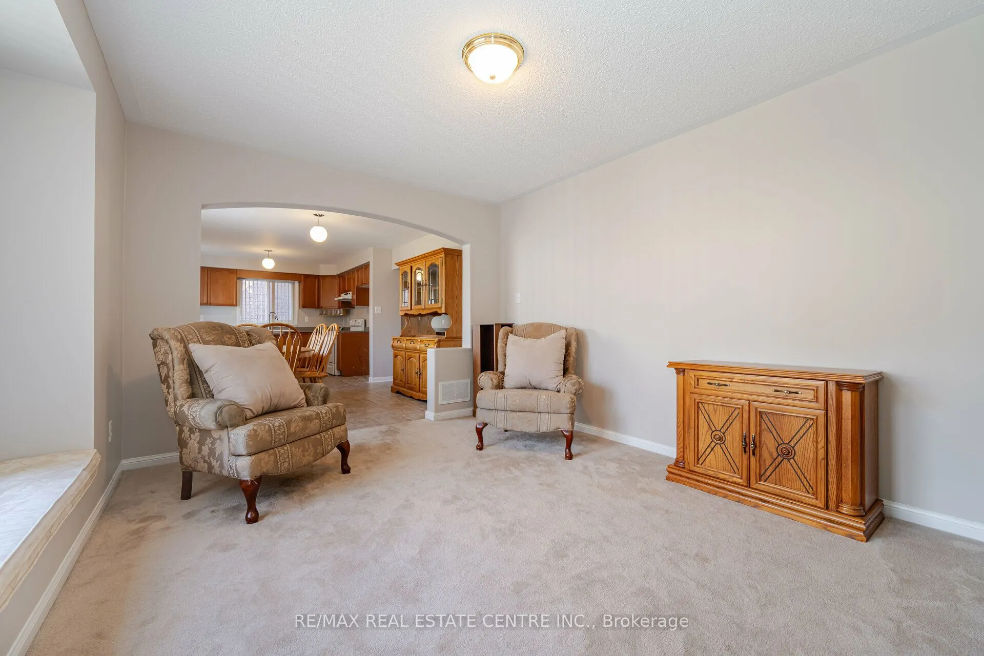 15 Mendoza Drive #Upper