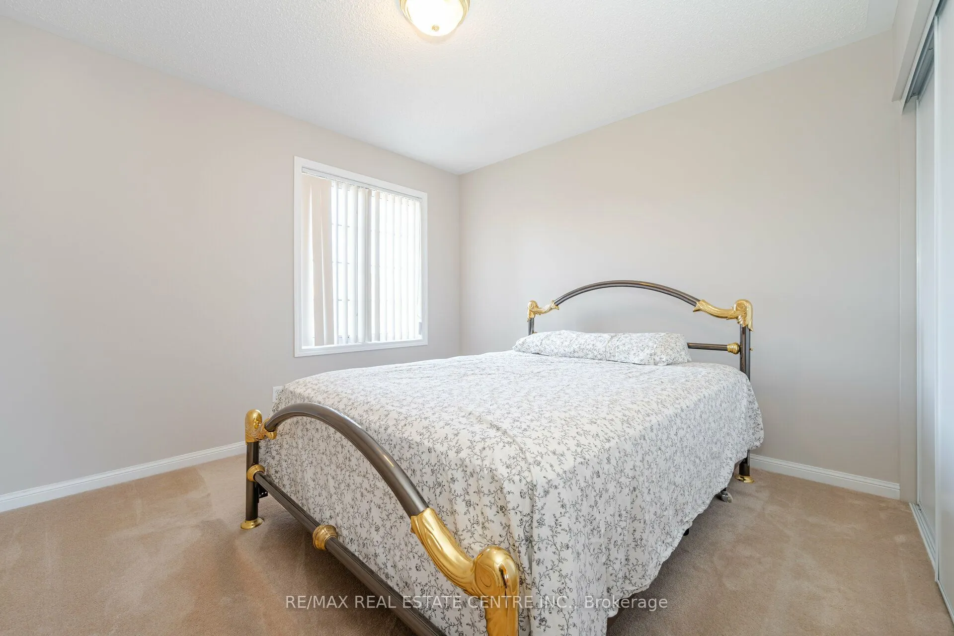 15 Mendoza Drive #Upper