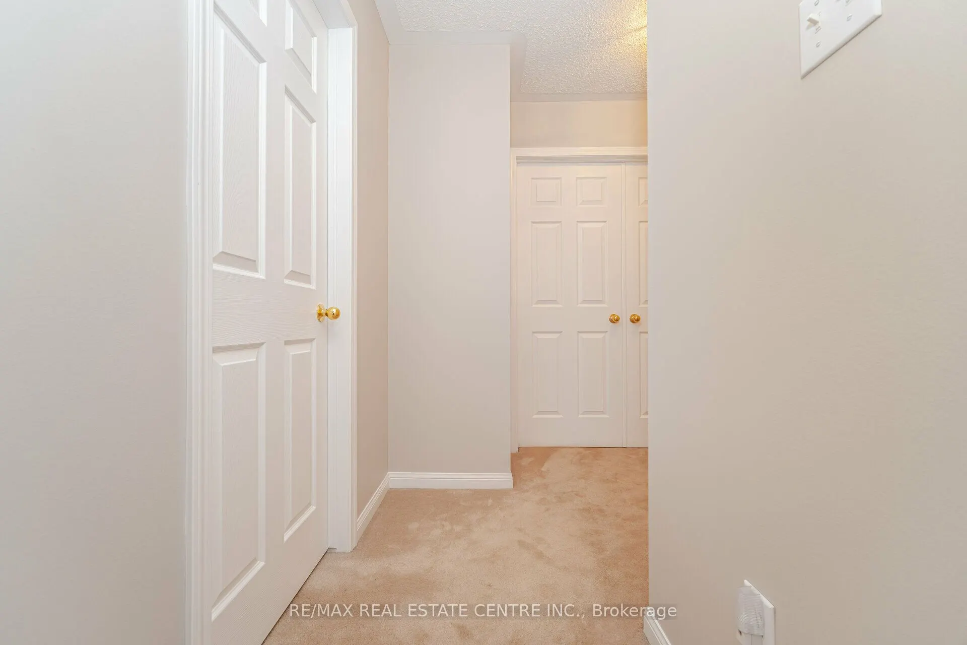 15 Mendoza Drive #Upper
