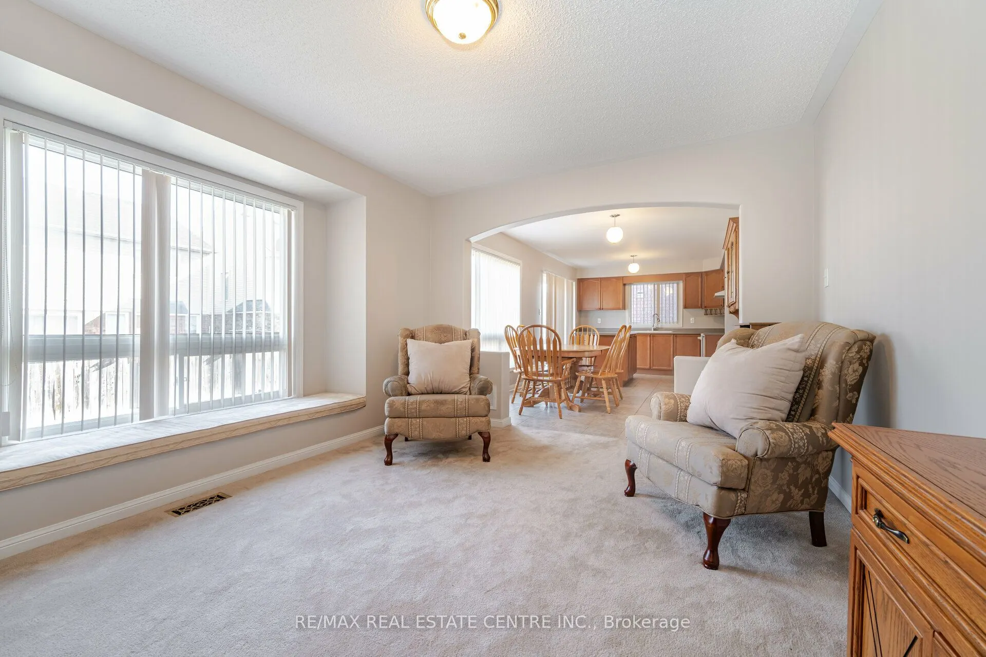 15 Mendoza Drive #Upper