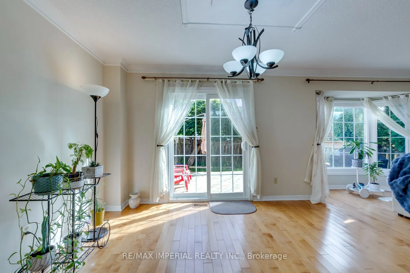 301 Kingsbridge Garden Circle