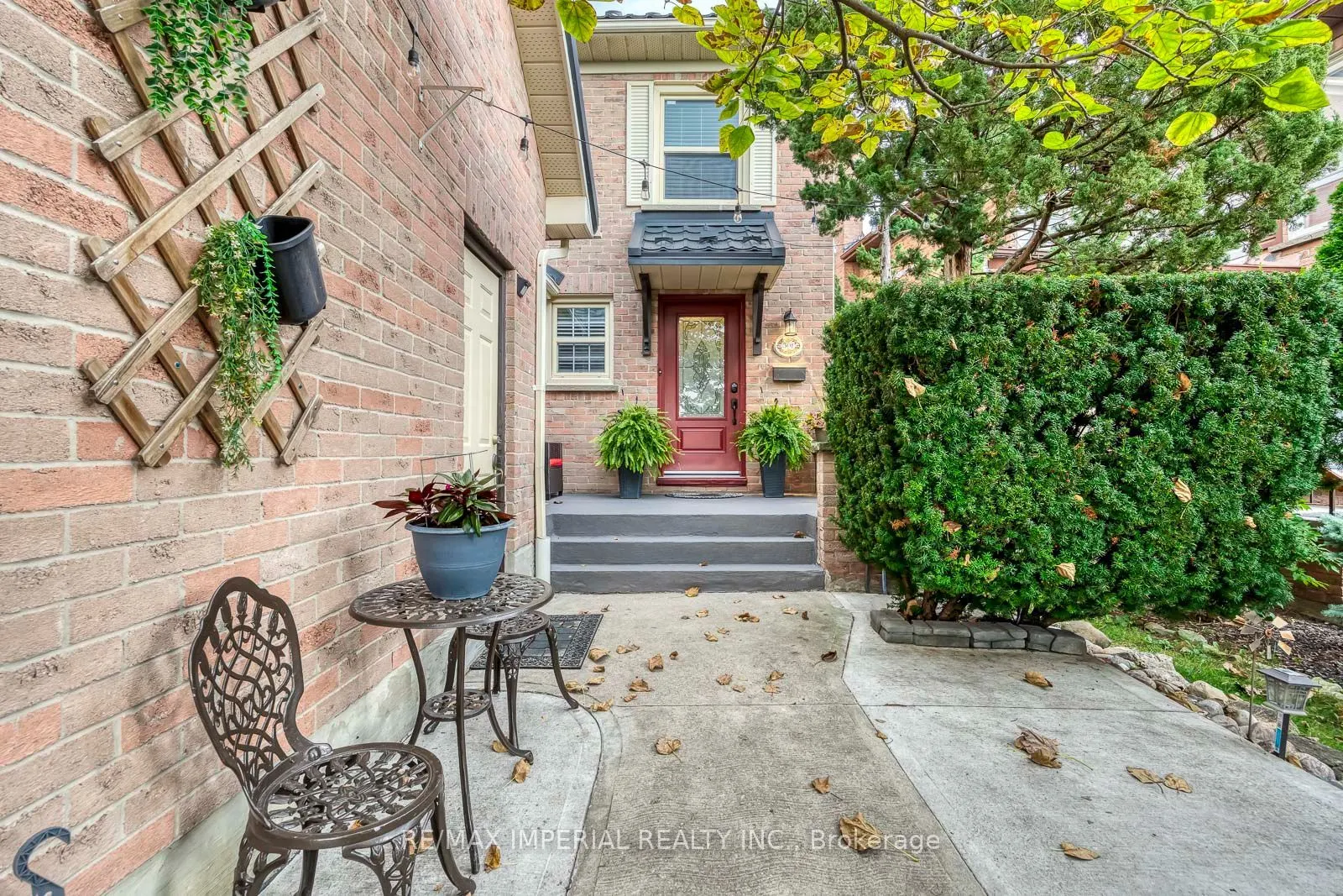 301 Kingsbridge Garden Circle