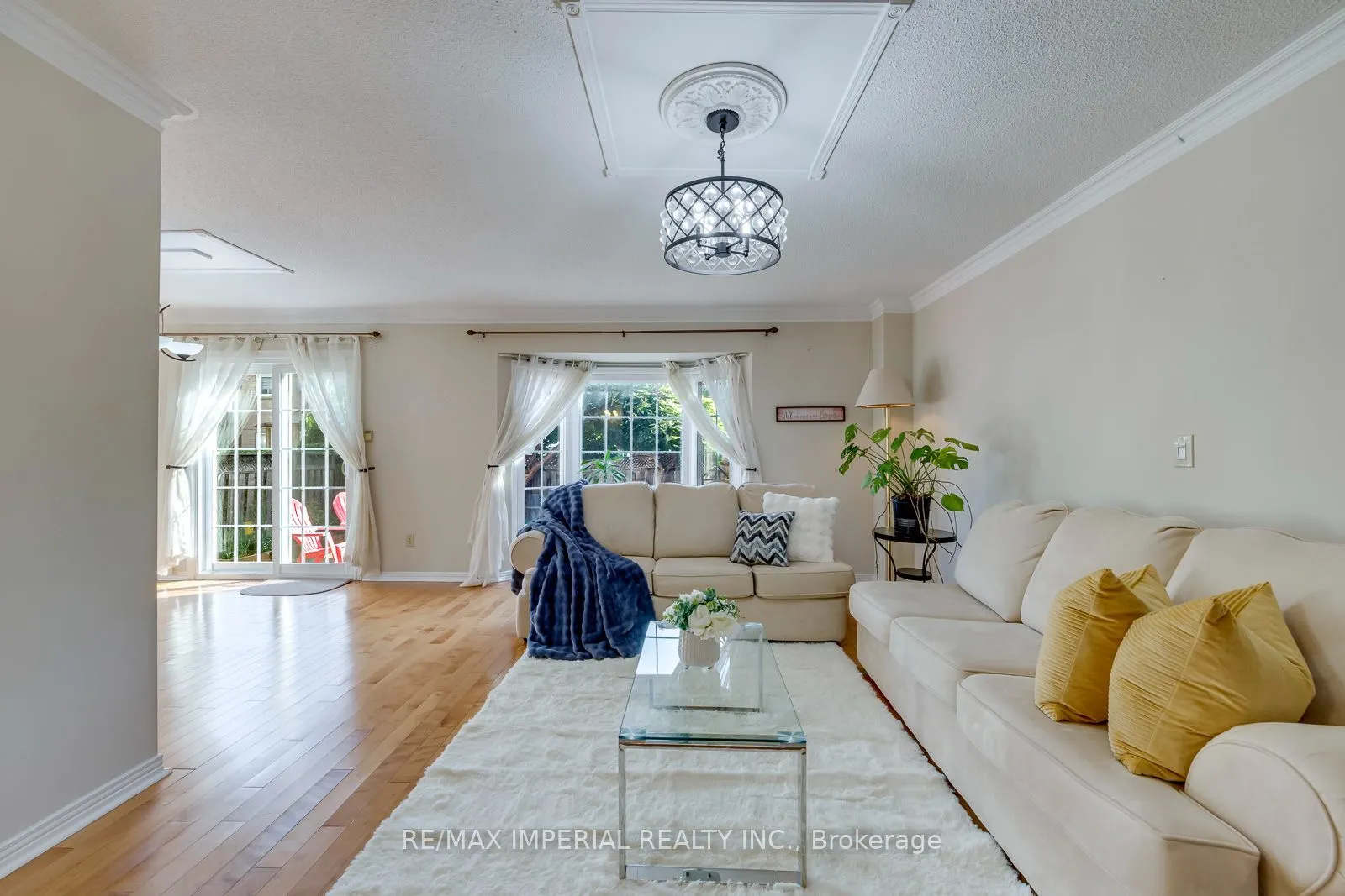 301 Kingsbridge Garden Circle