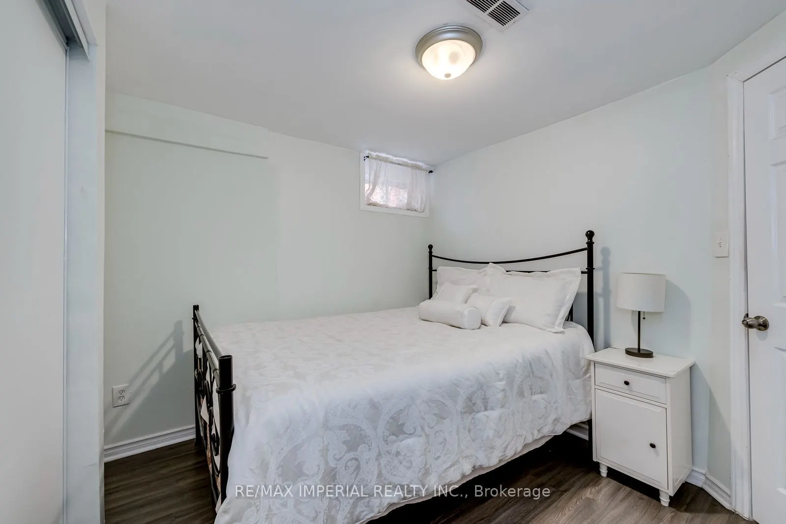 301 Kingsbridge Garden Circle