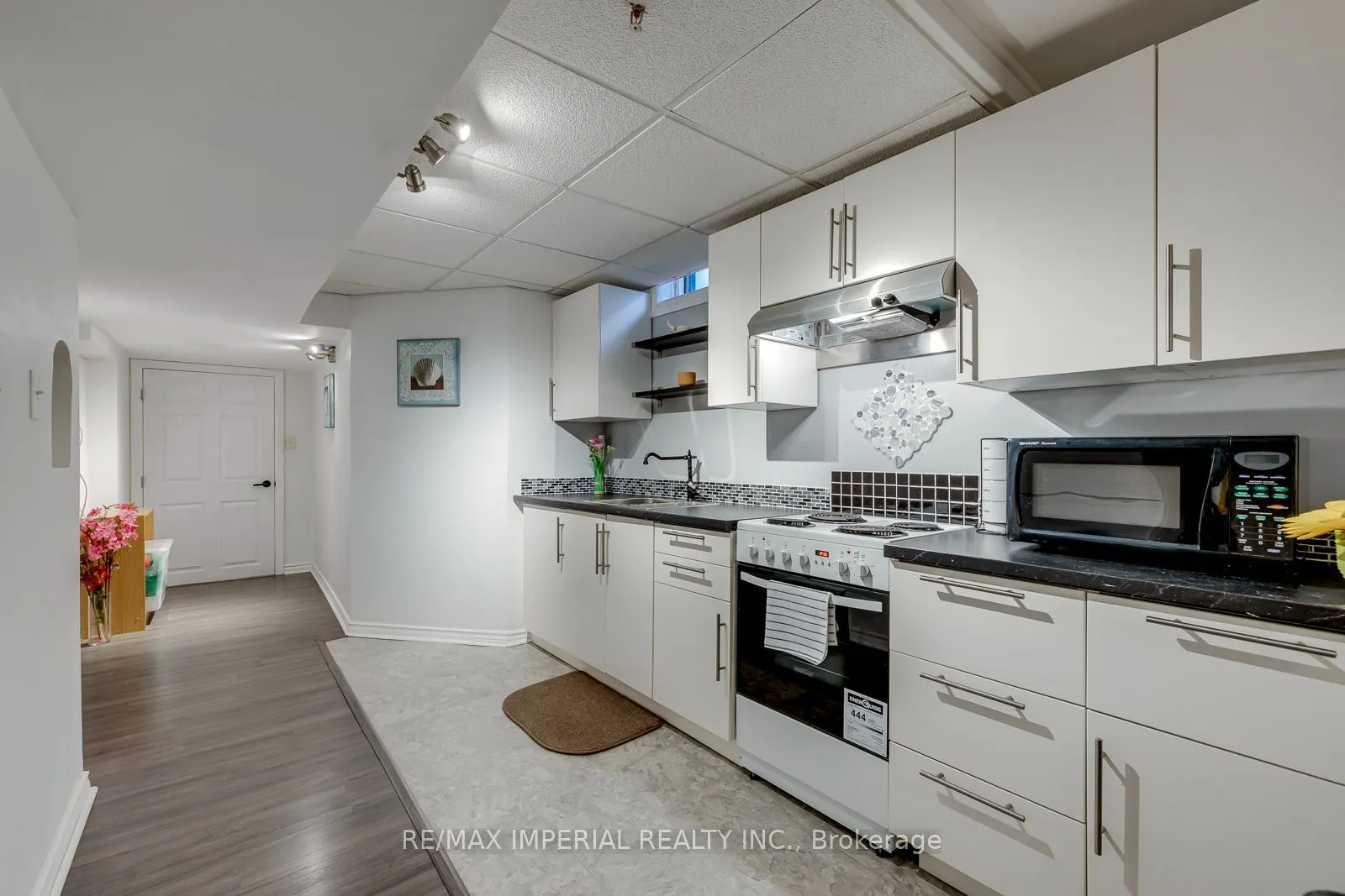 301 Kingsbridge Garden Circle