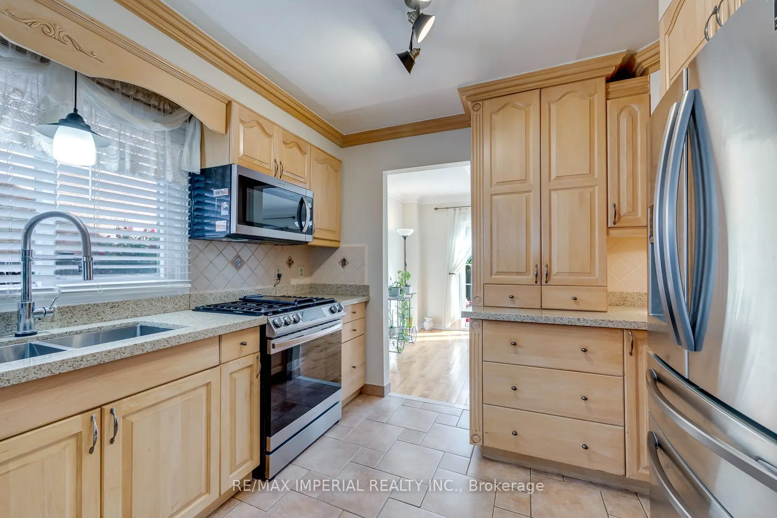 301 Kingsbridge Garden Circle