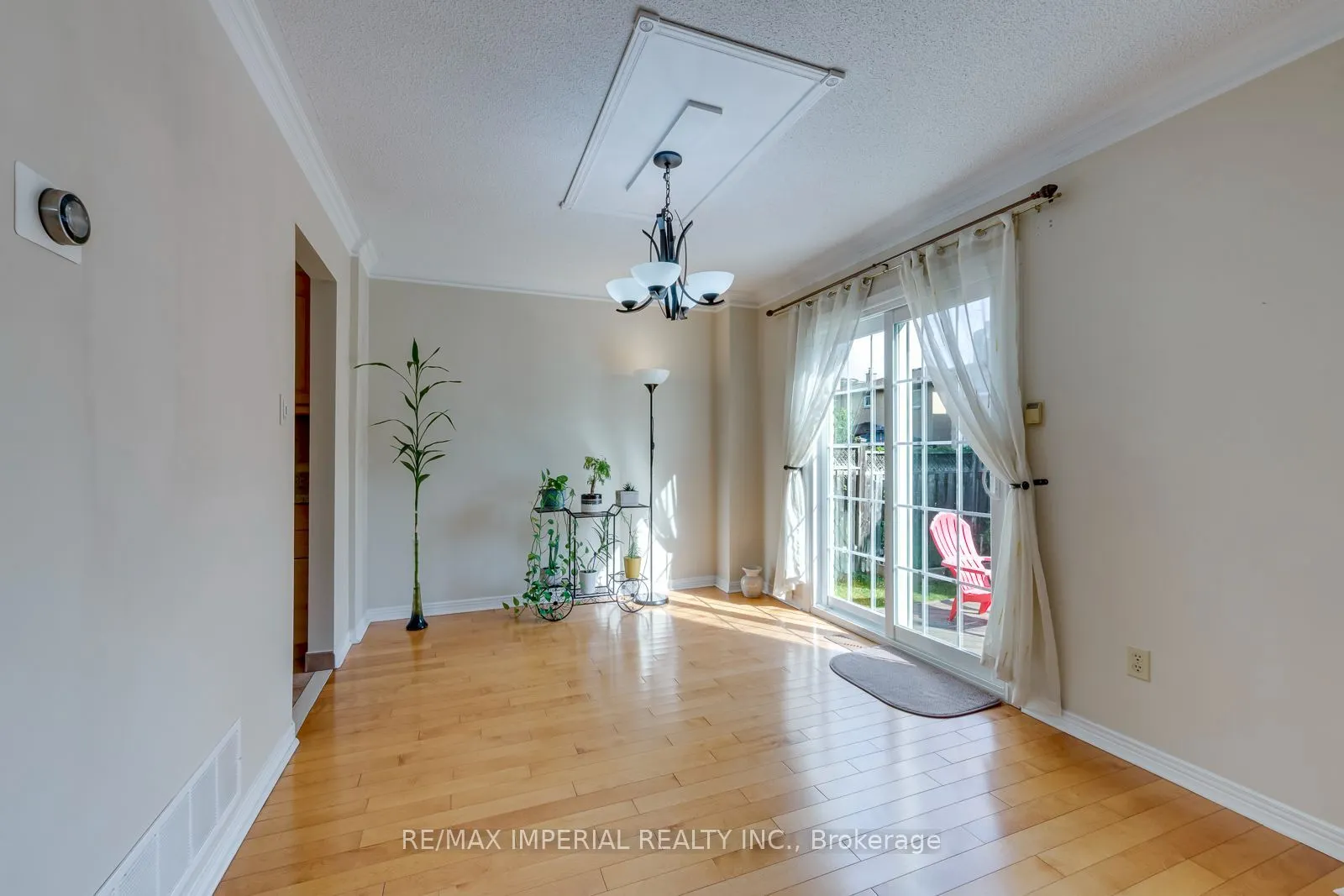 301 Kingsbridge Garden Circle