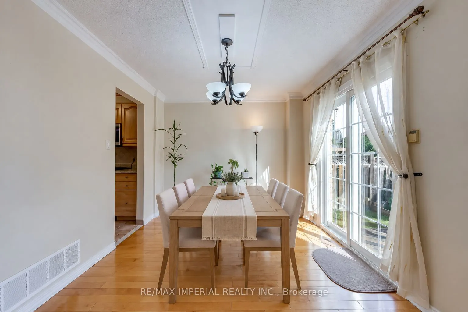 301 Kingsbridge Garden Circle