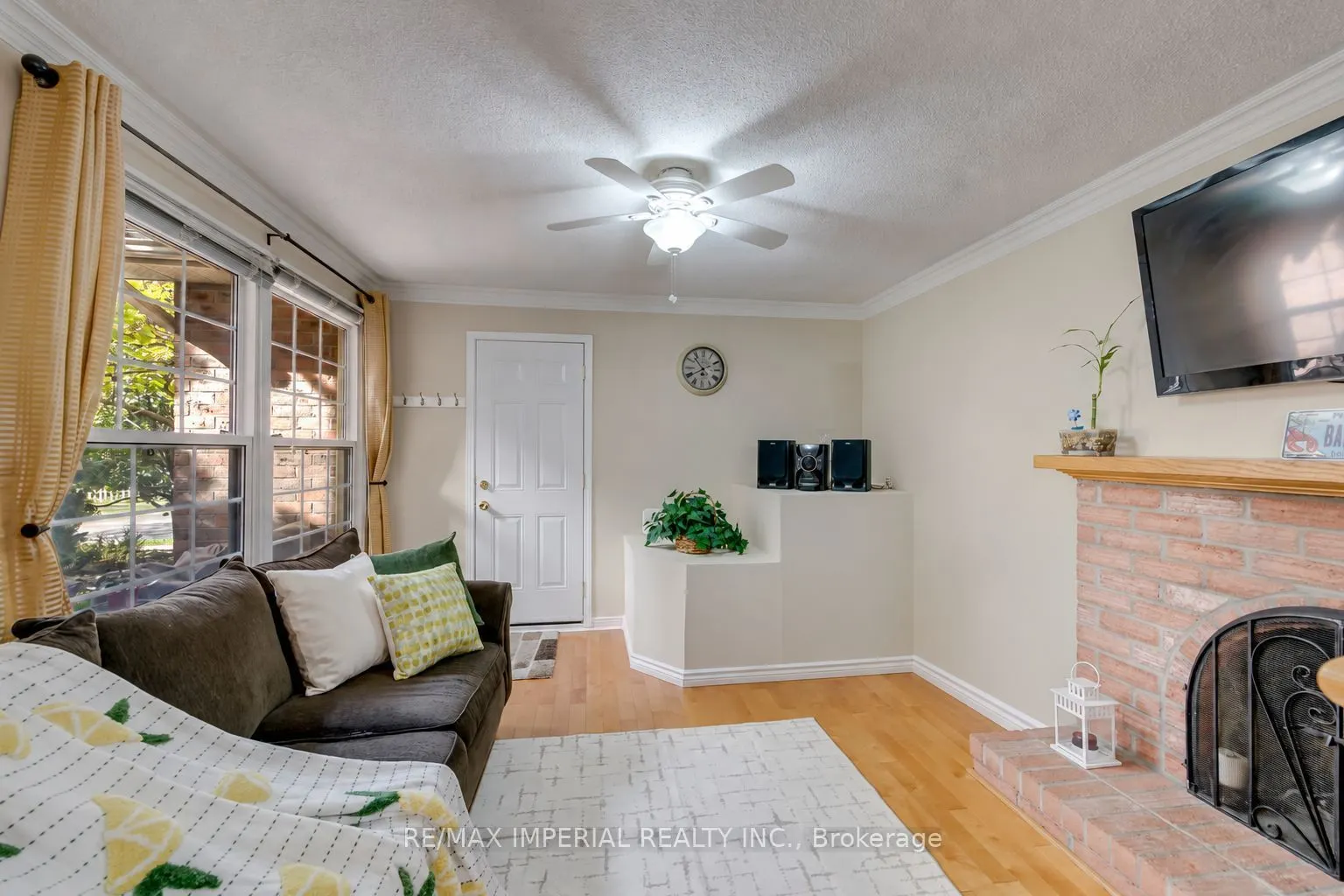 301 Kingsbridge Garden Circle