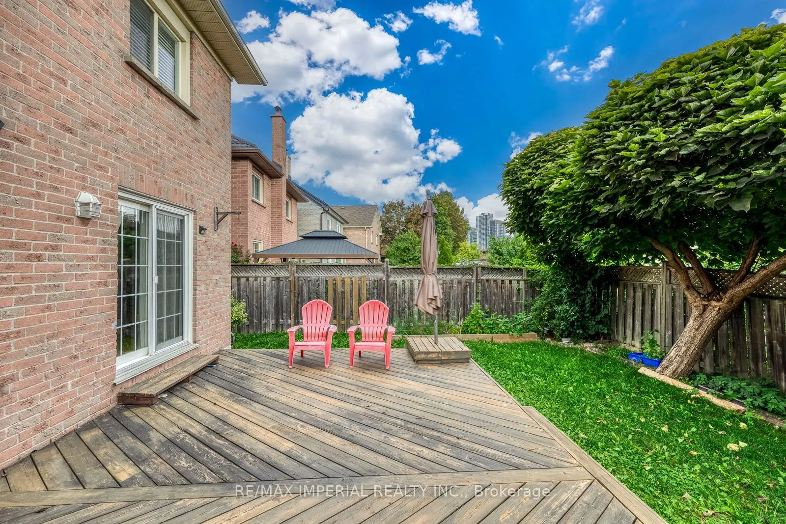 301 Kingsbridge Garden Circle