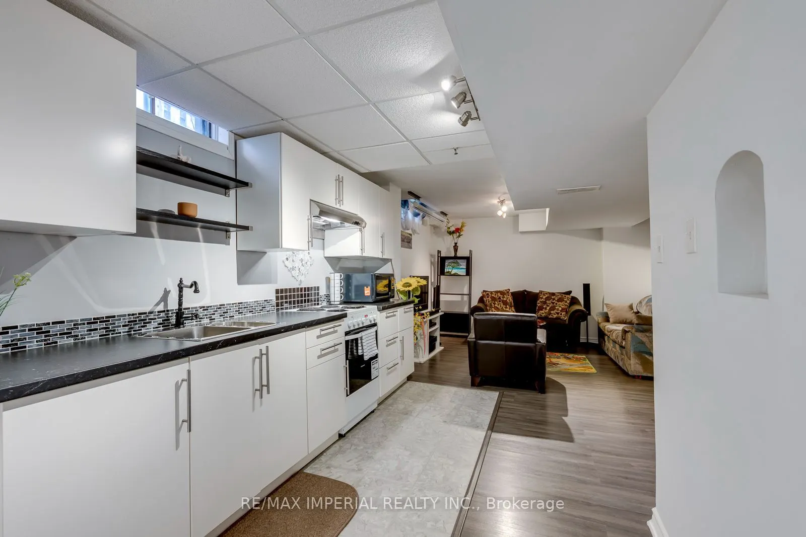 301 Kingsbridge Garden Circle