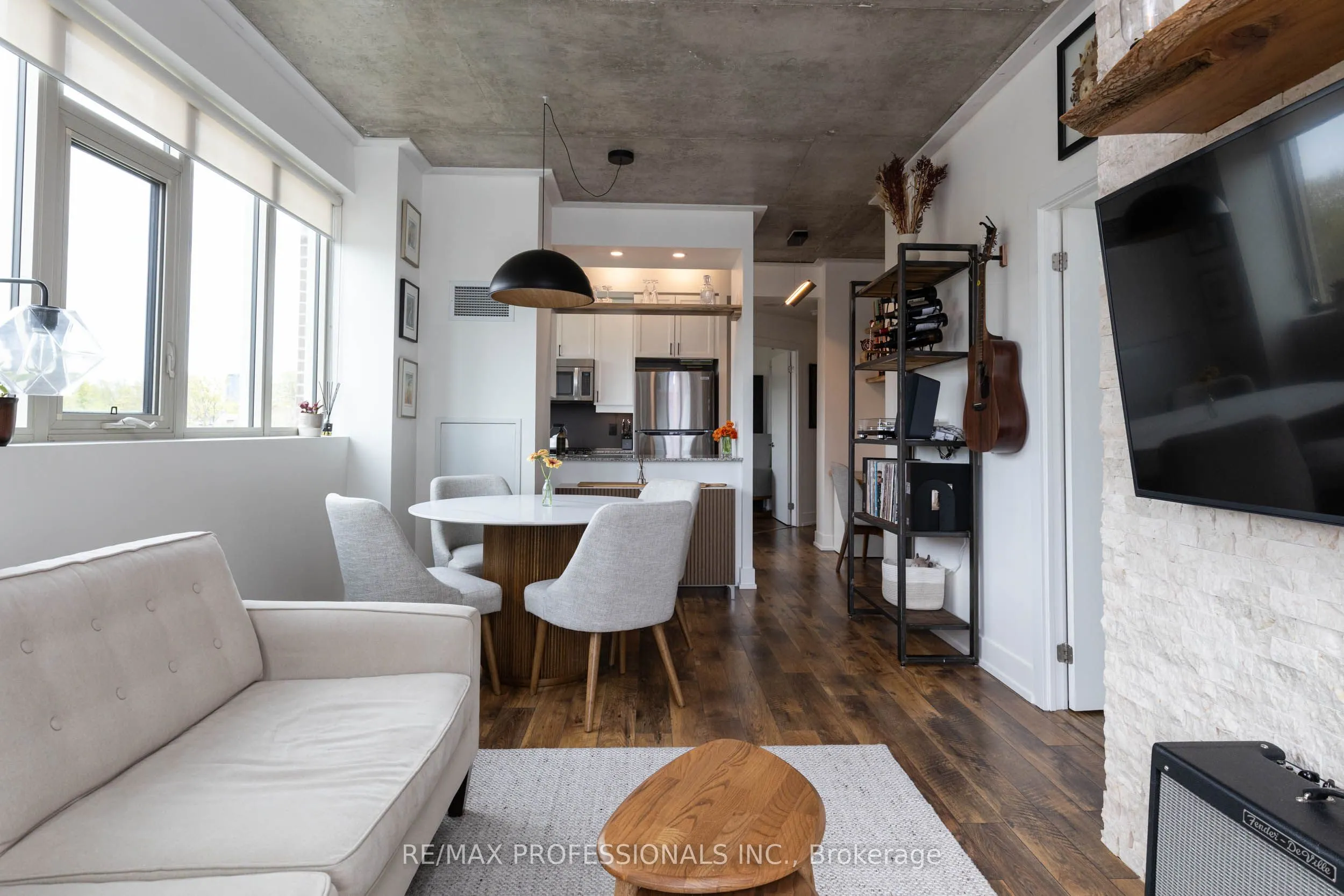 1638 Bloor Street W #410
