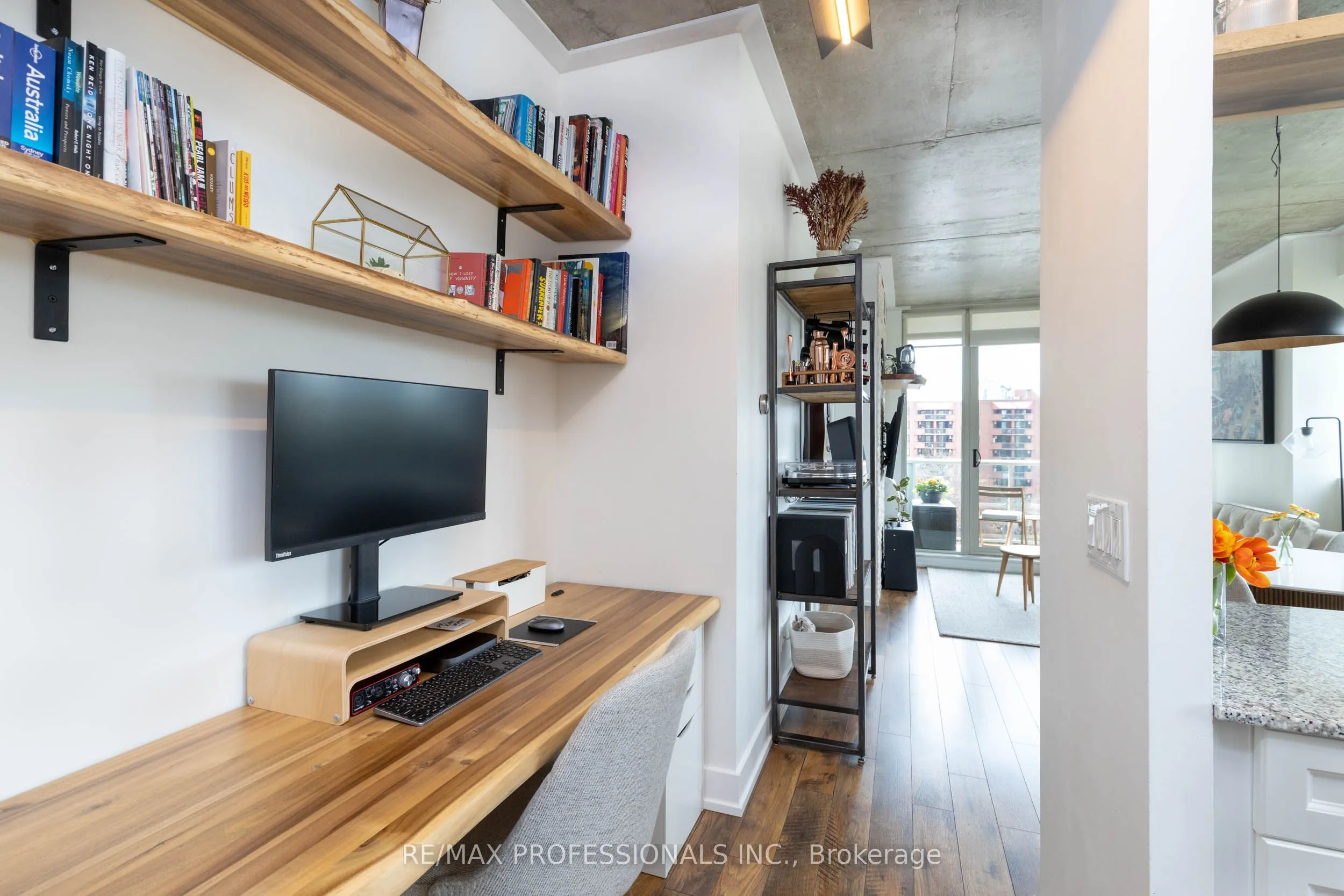 1638 Bloor Street W #410