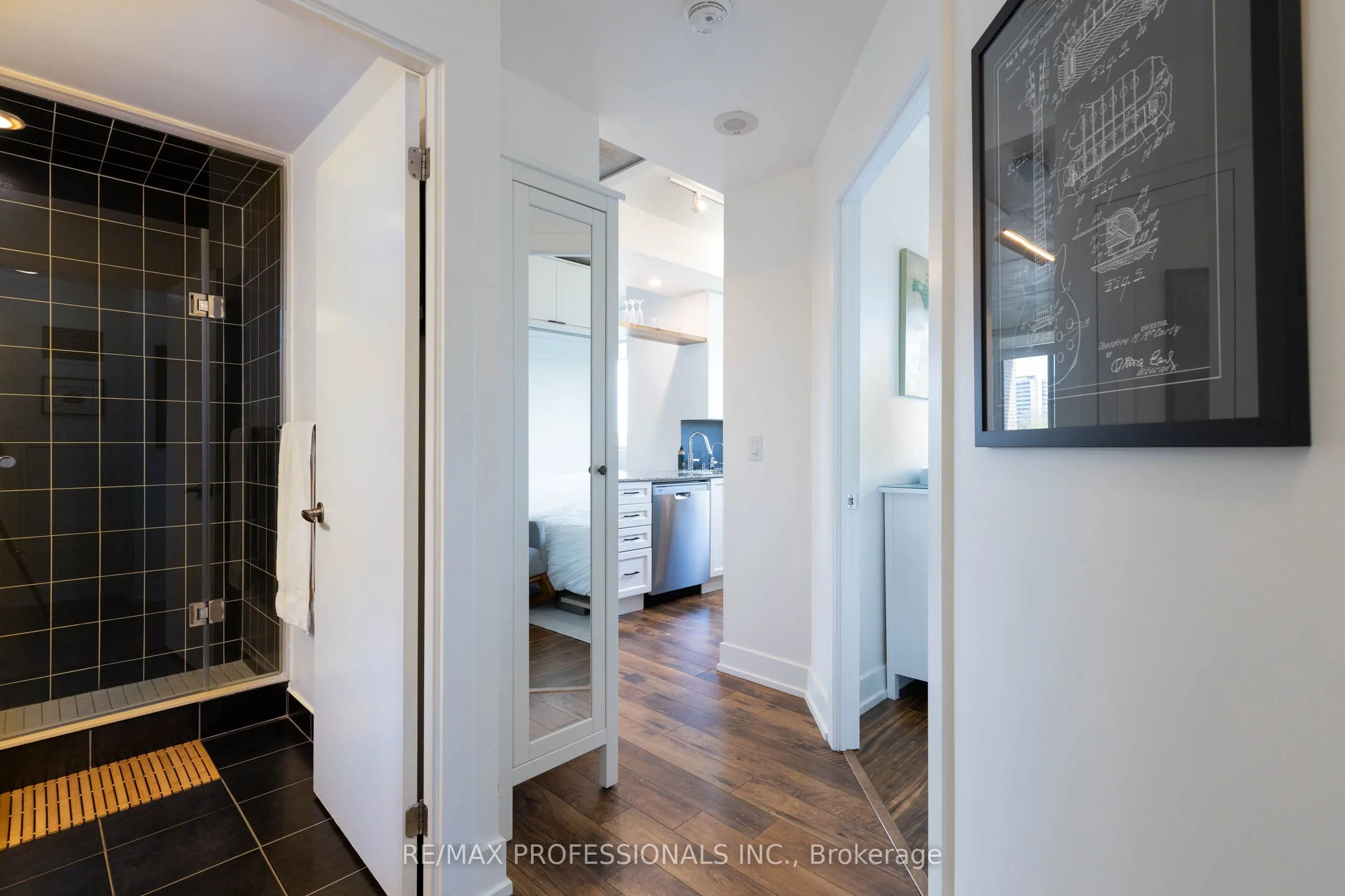 1638 Bloor Street W #410