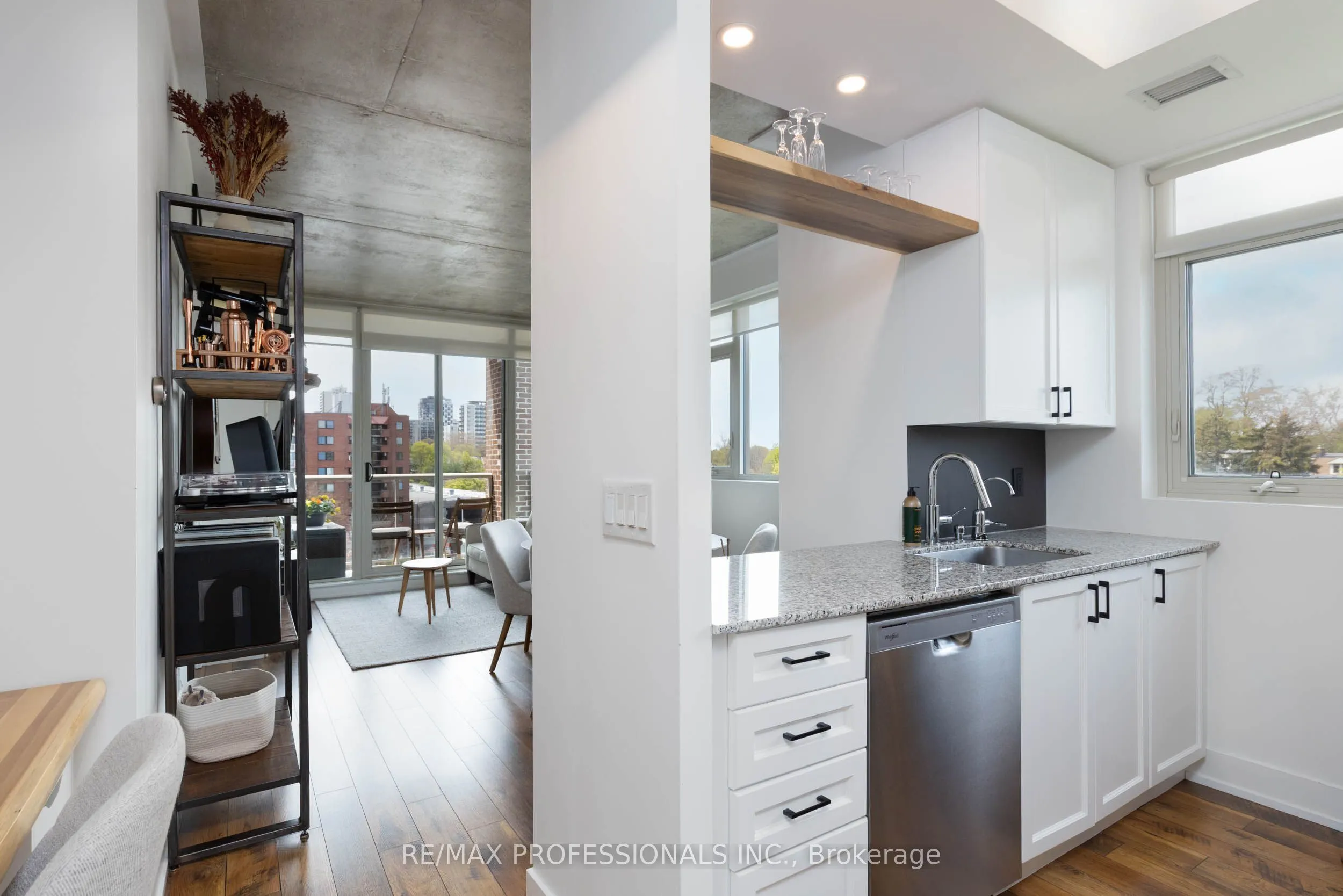 1638 Bloor Street W #410