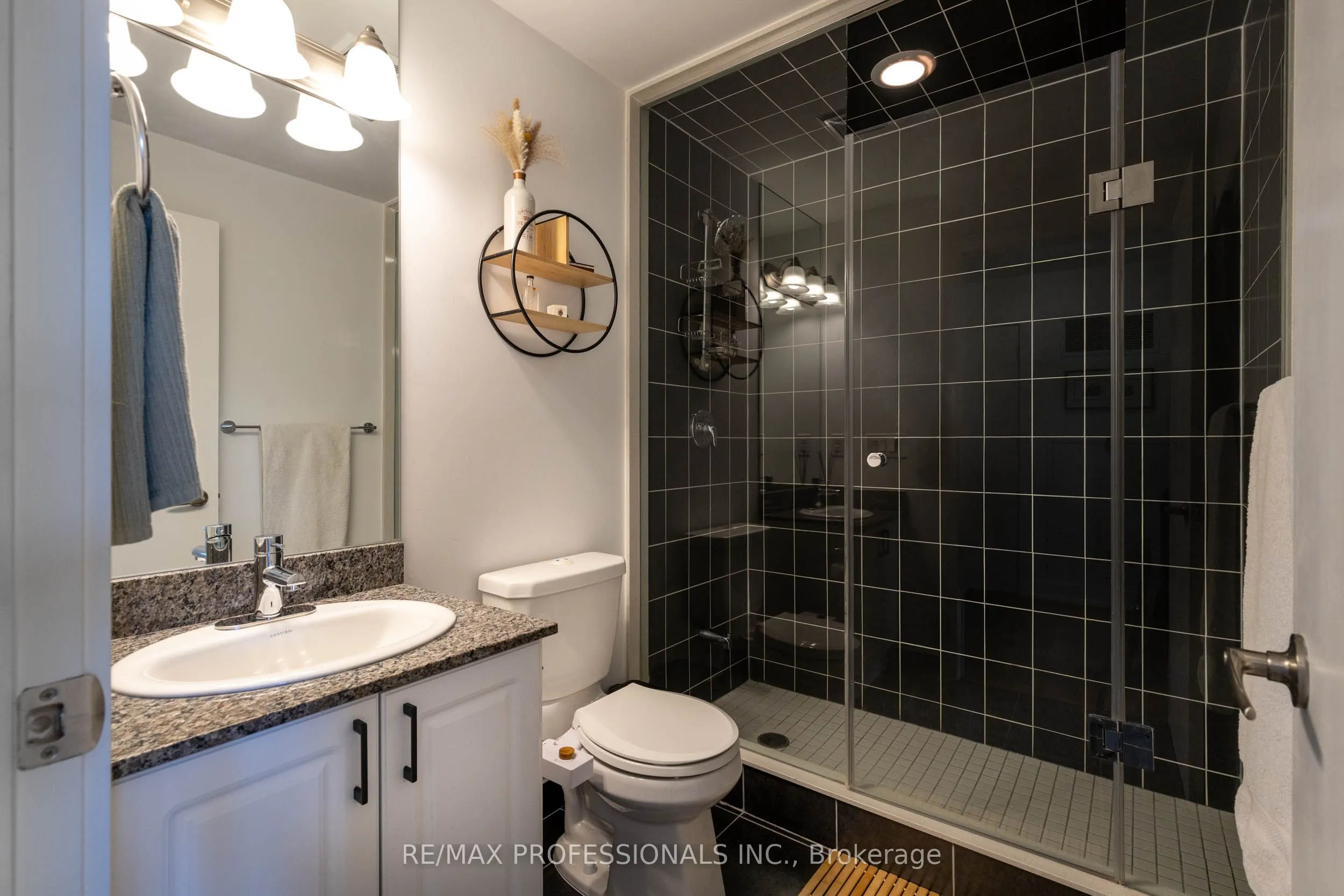 1638 Bloor Street W #410