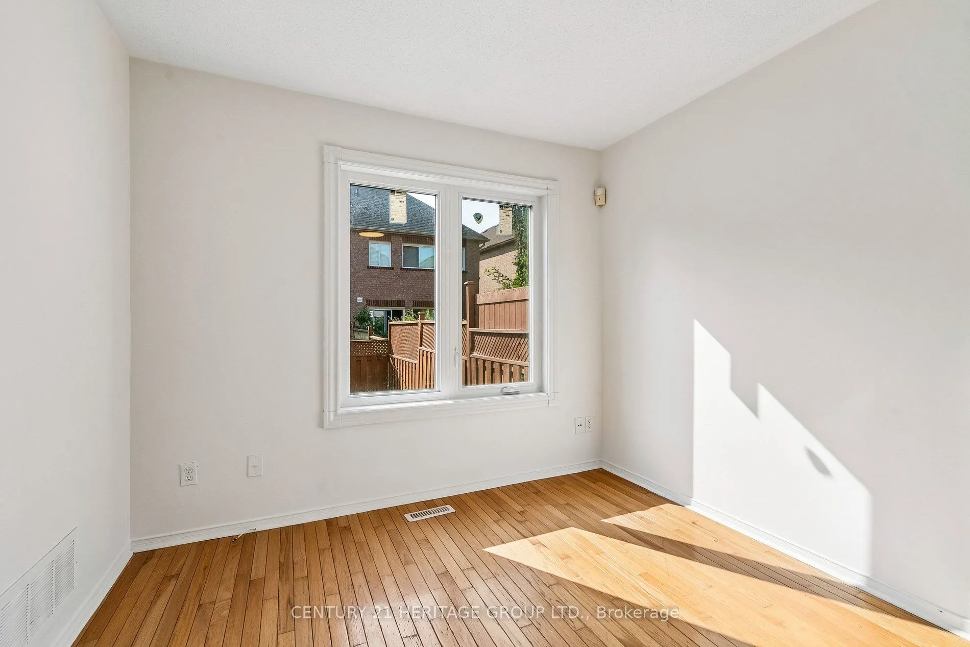 3920 Zenith Court