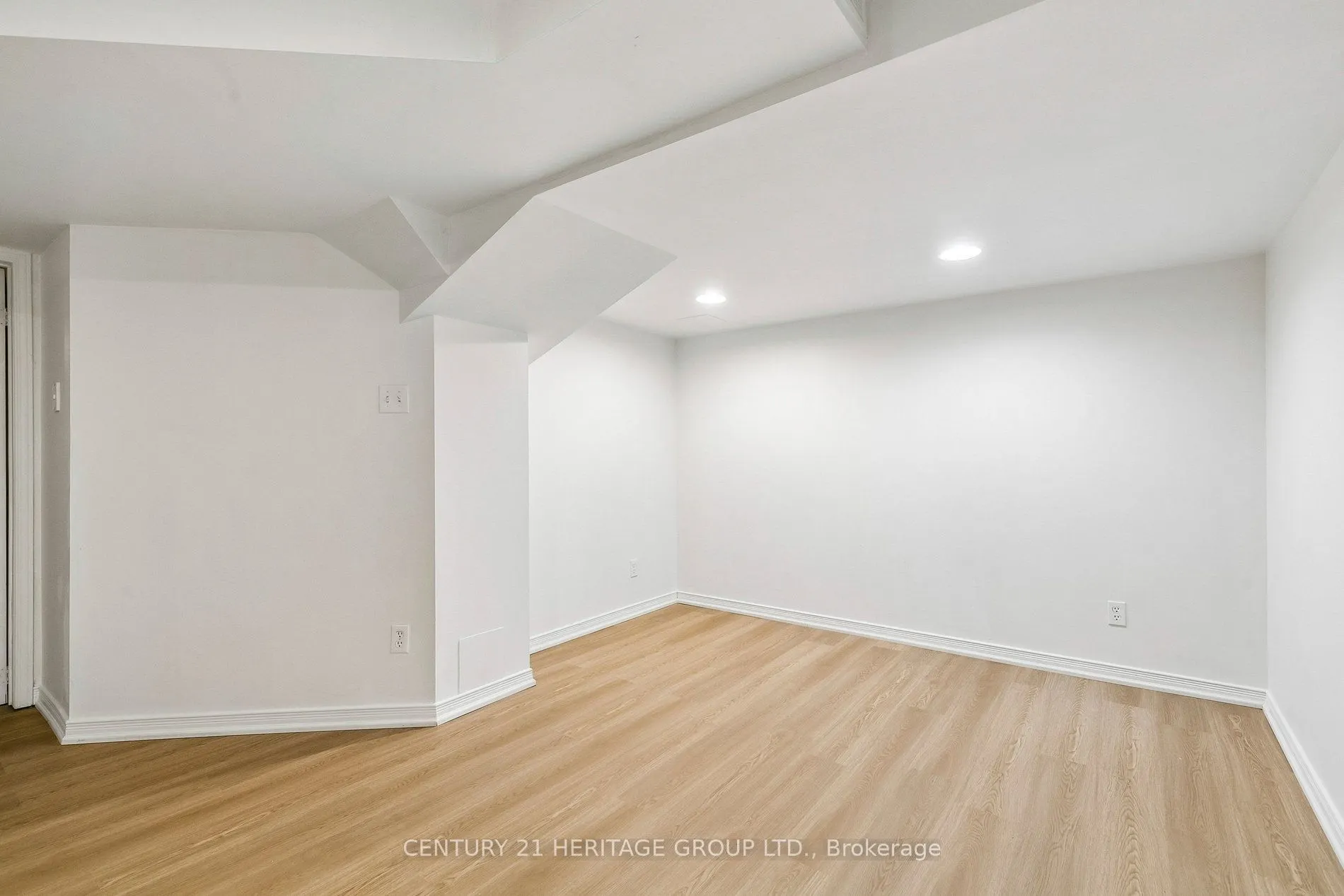 3920 Zenith Court
