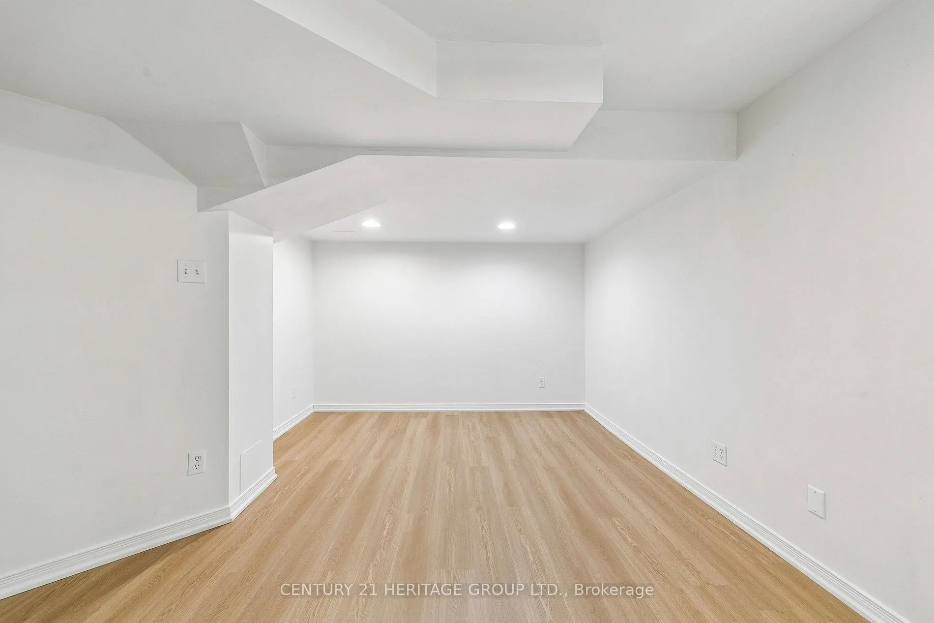 3920 Zenith Court
