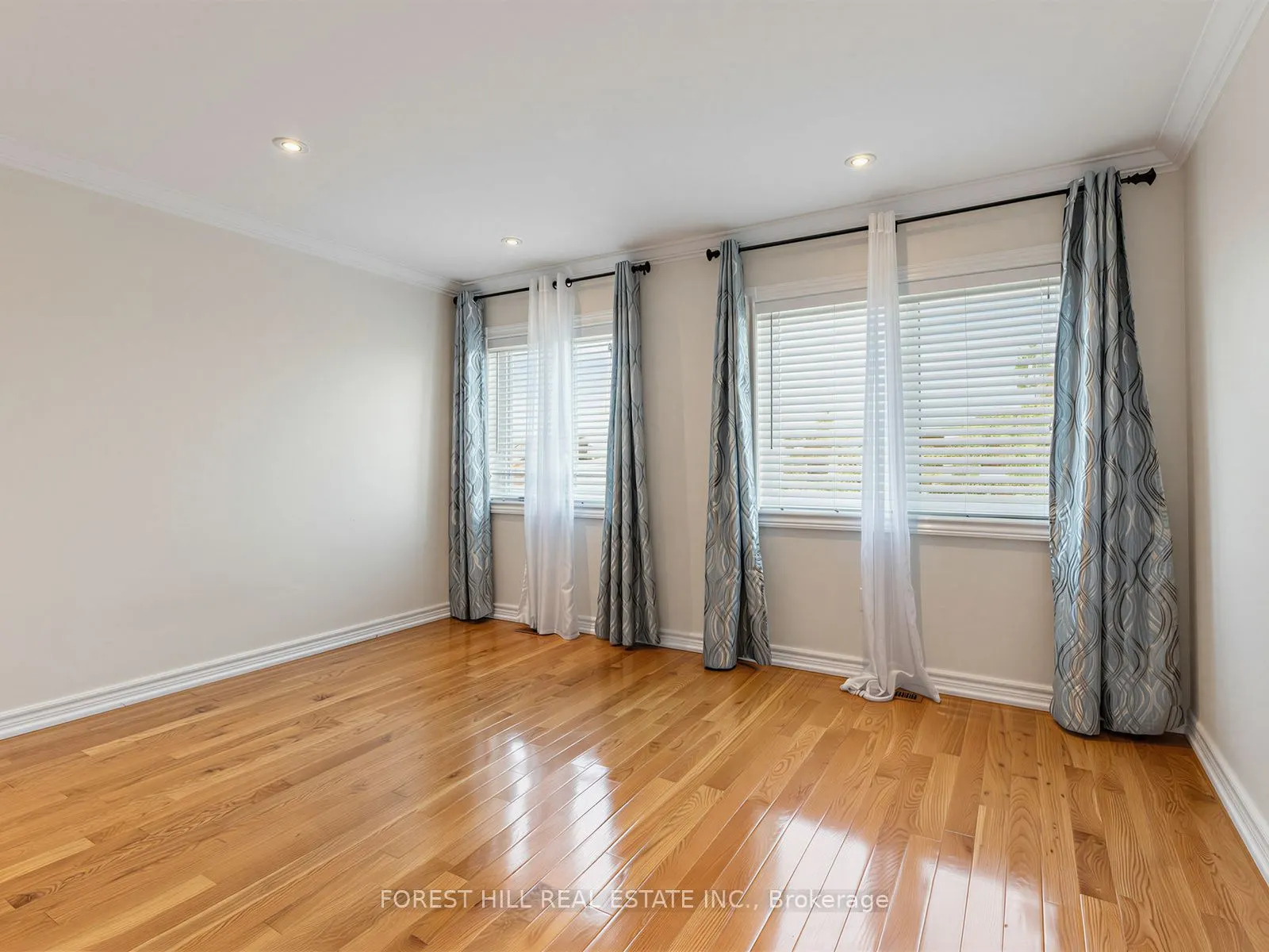 37 Birdstone Crescent #69