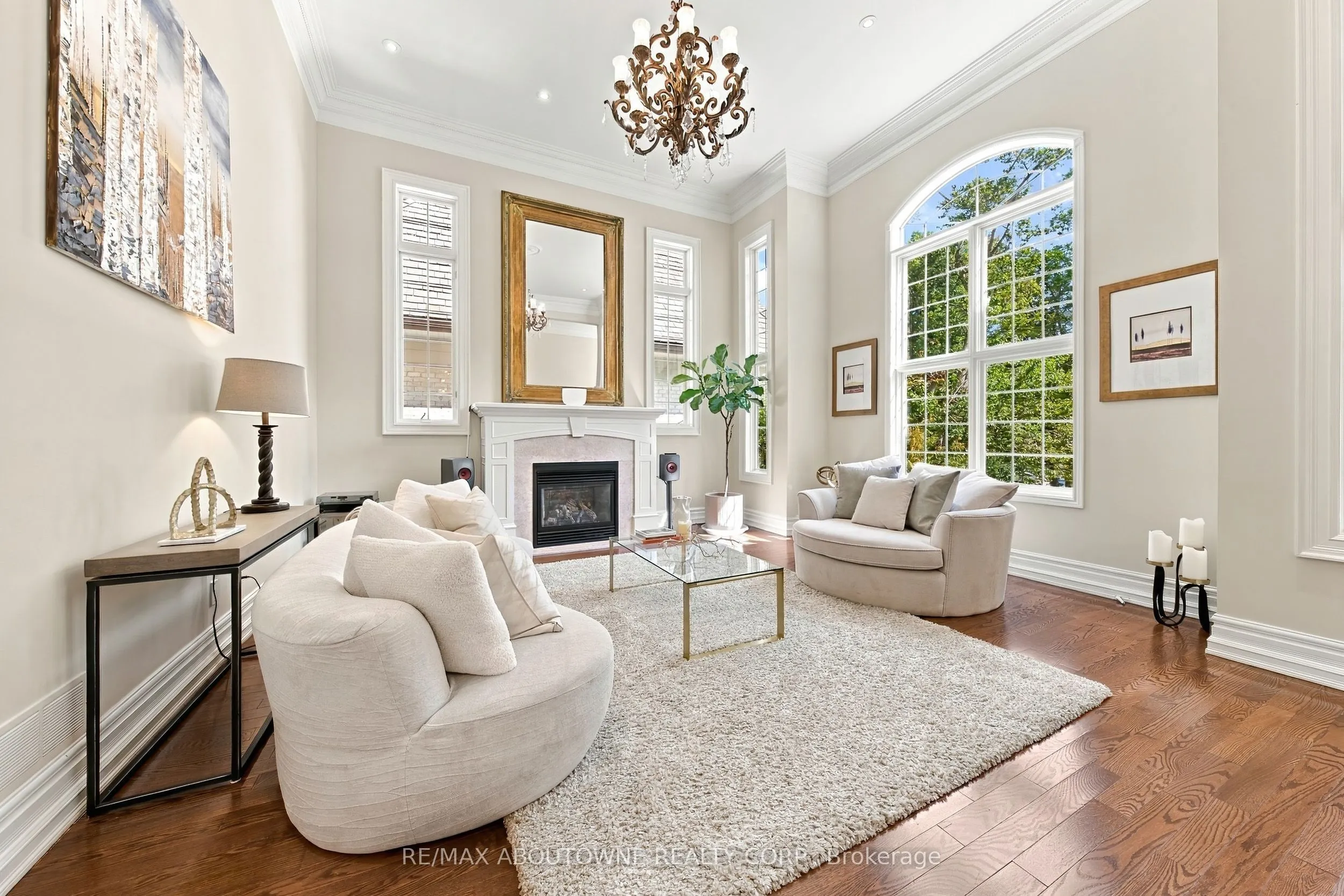 3021 Woodland Park Drive