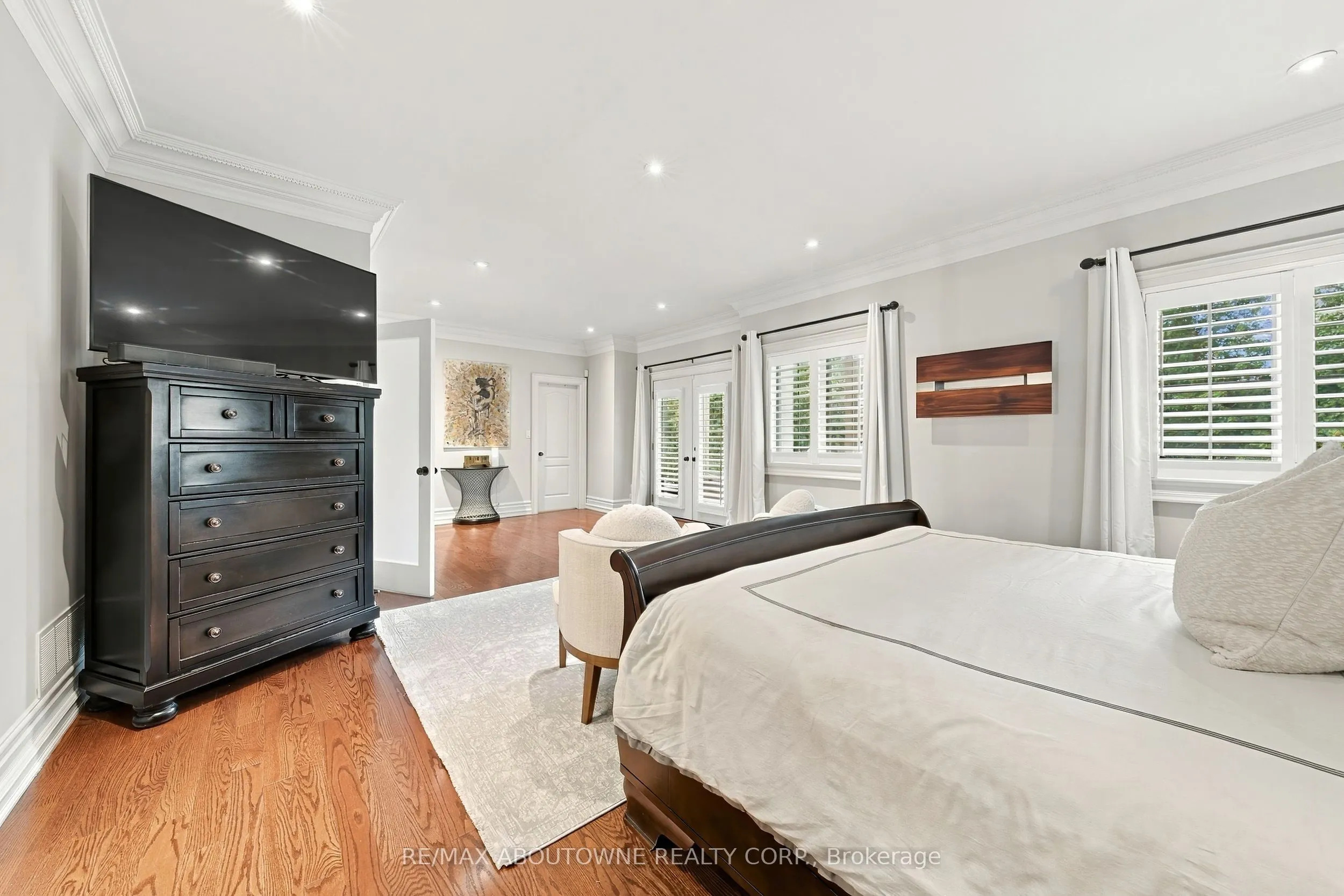 3021 Woodland Park Drive