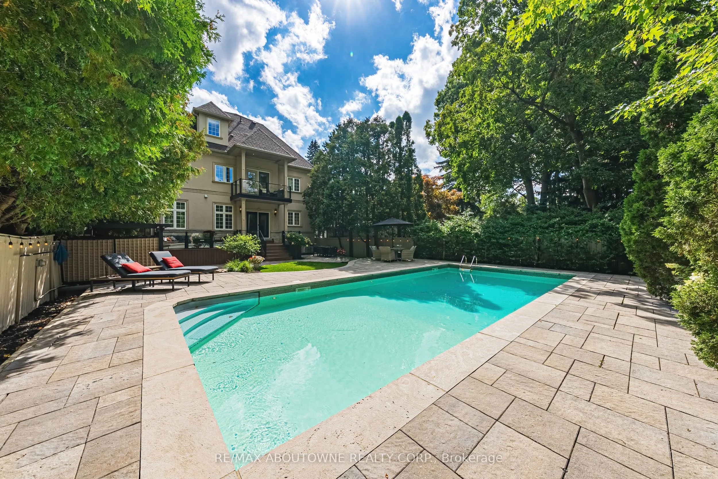 3021 Woodland Park Drive