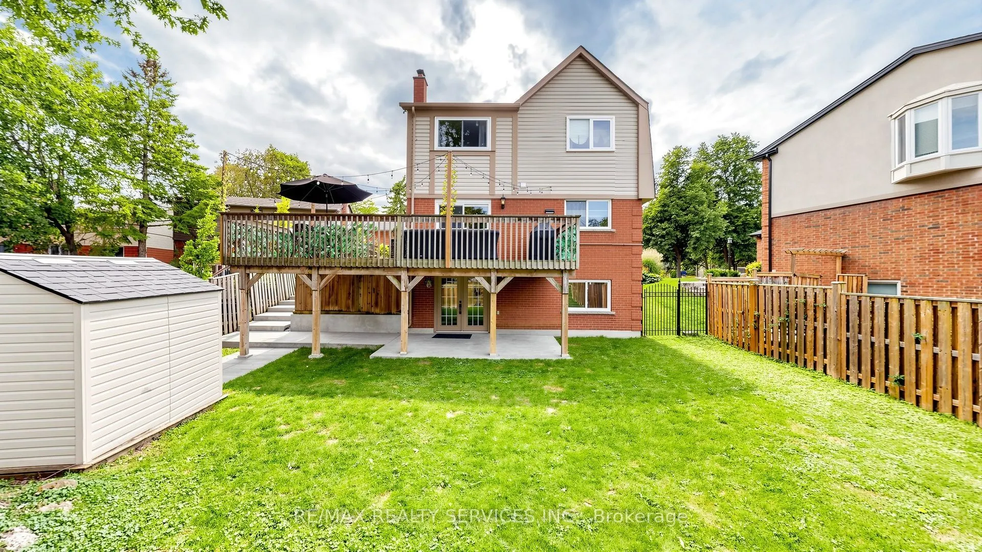 319 Dingle Court
