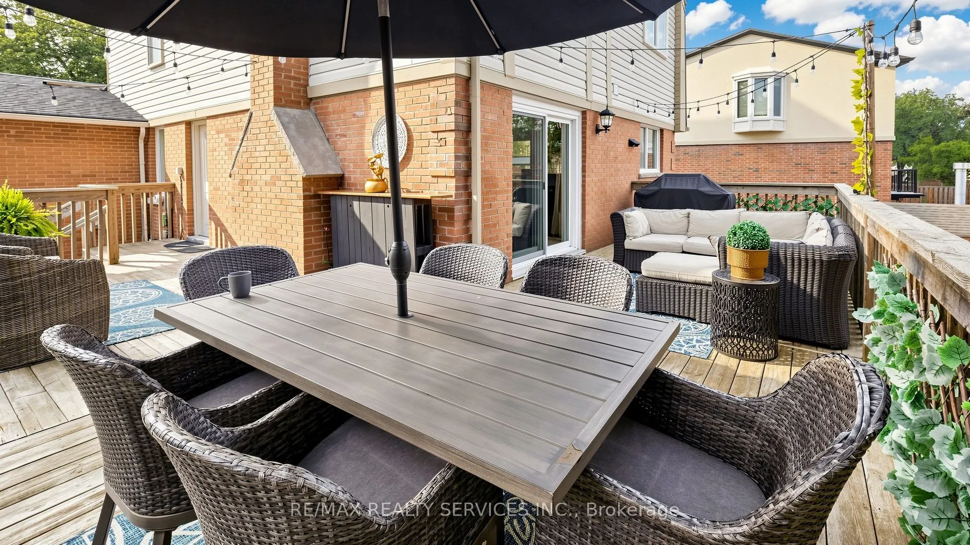 319 Dingle Court