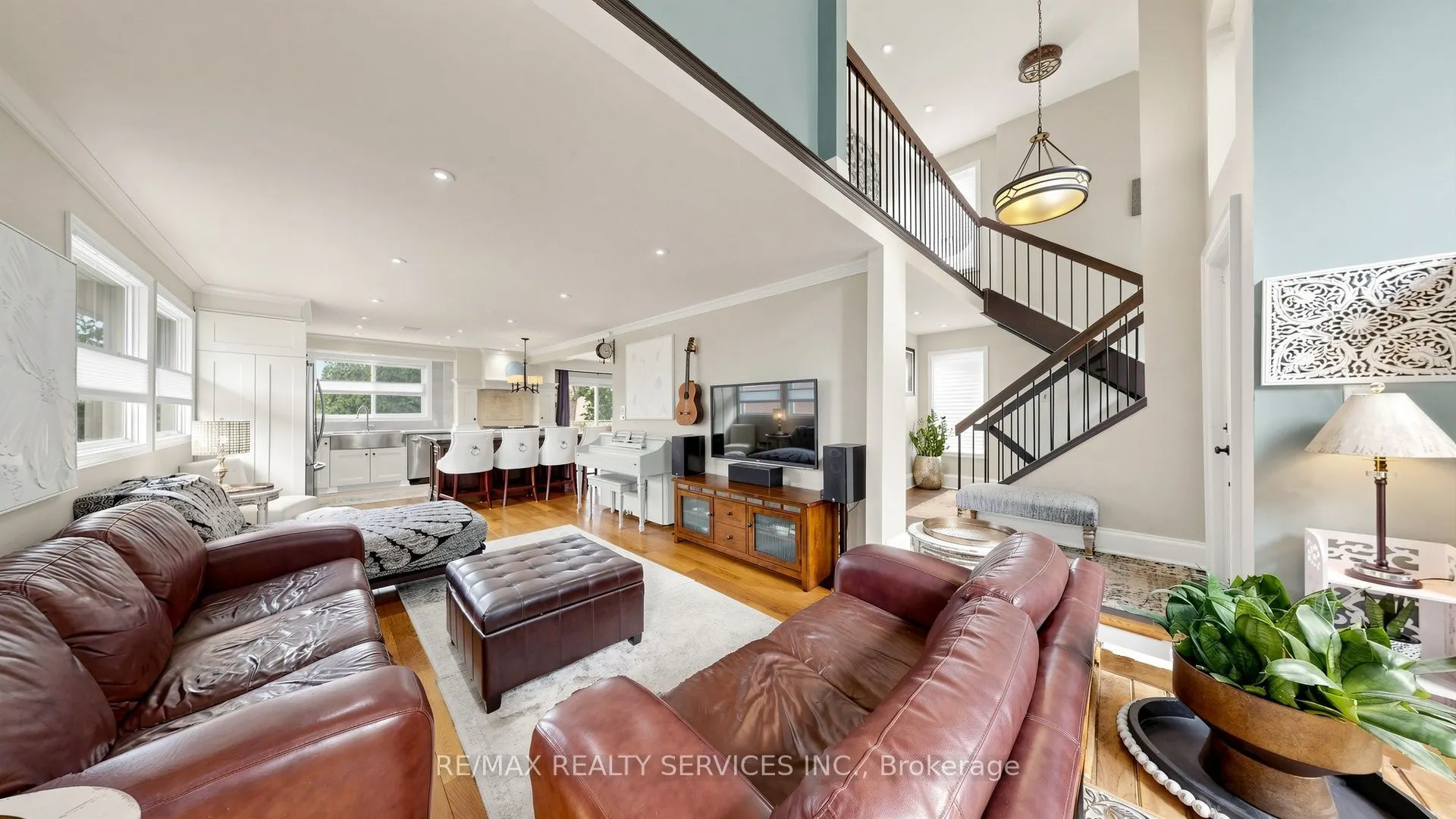 319 Dingle Court