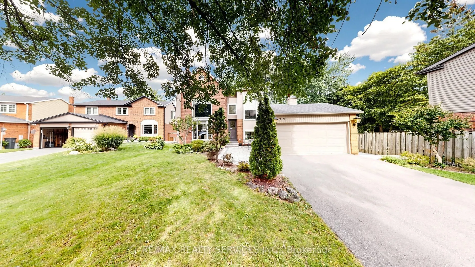 319 Dingle Court