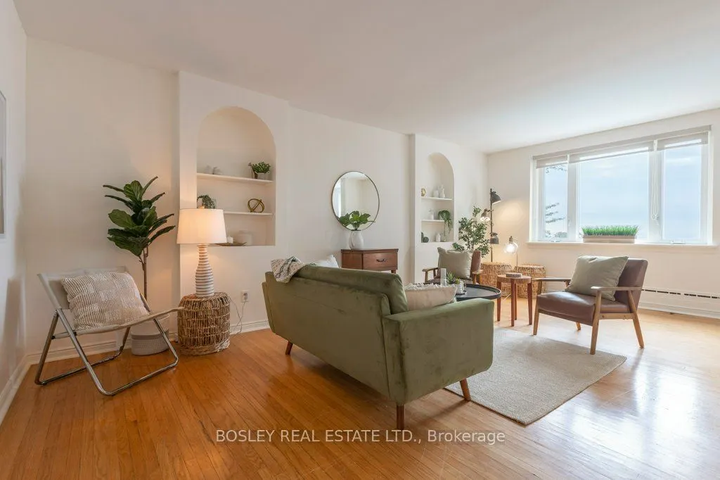 2693 Lakeshore Boulevard W #1