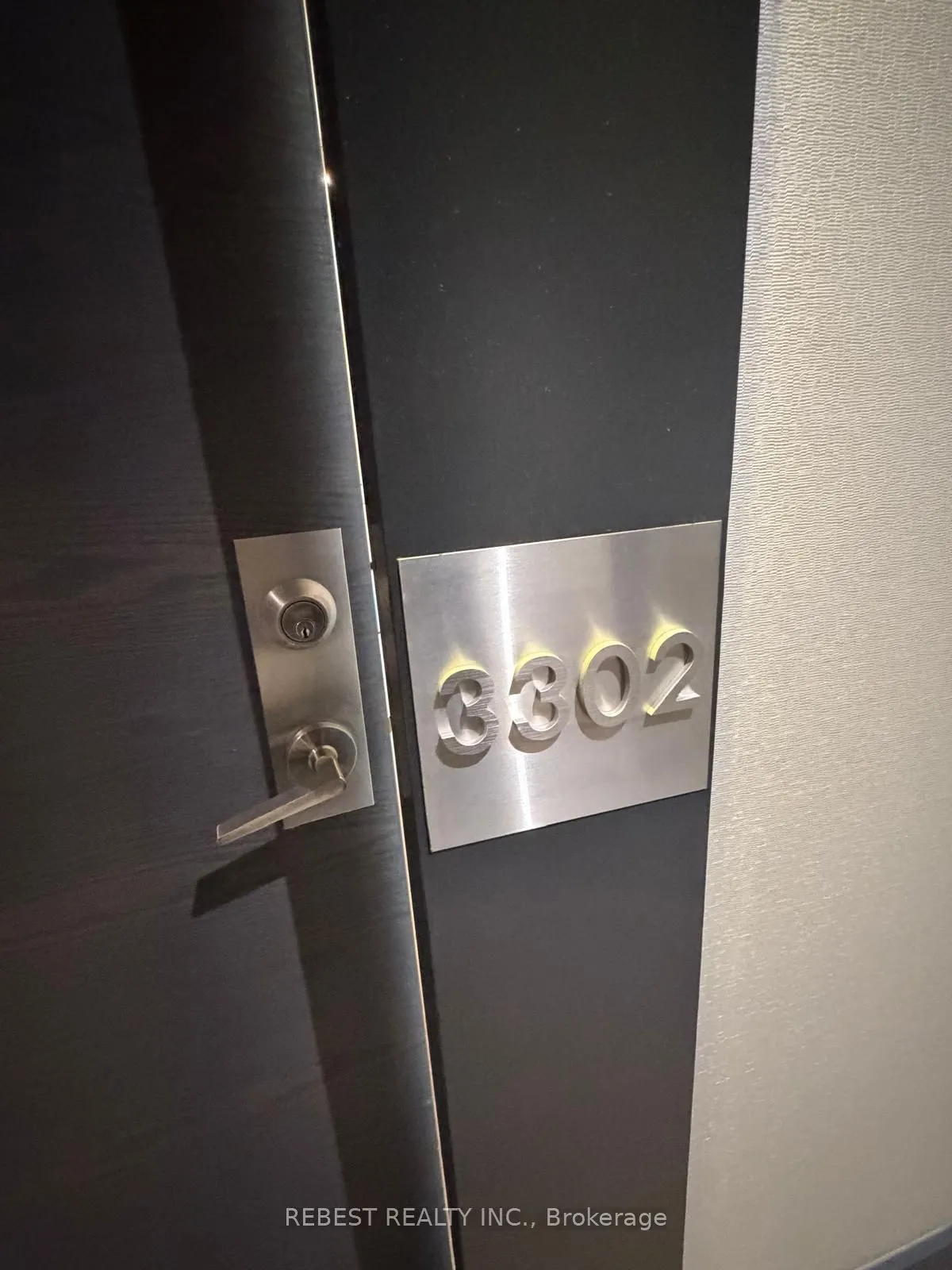 33 Shore Breeze Drive #3302