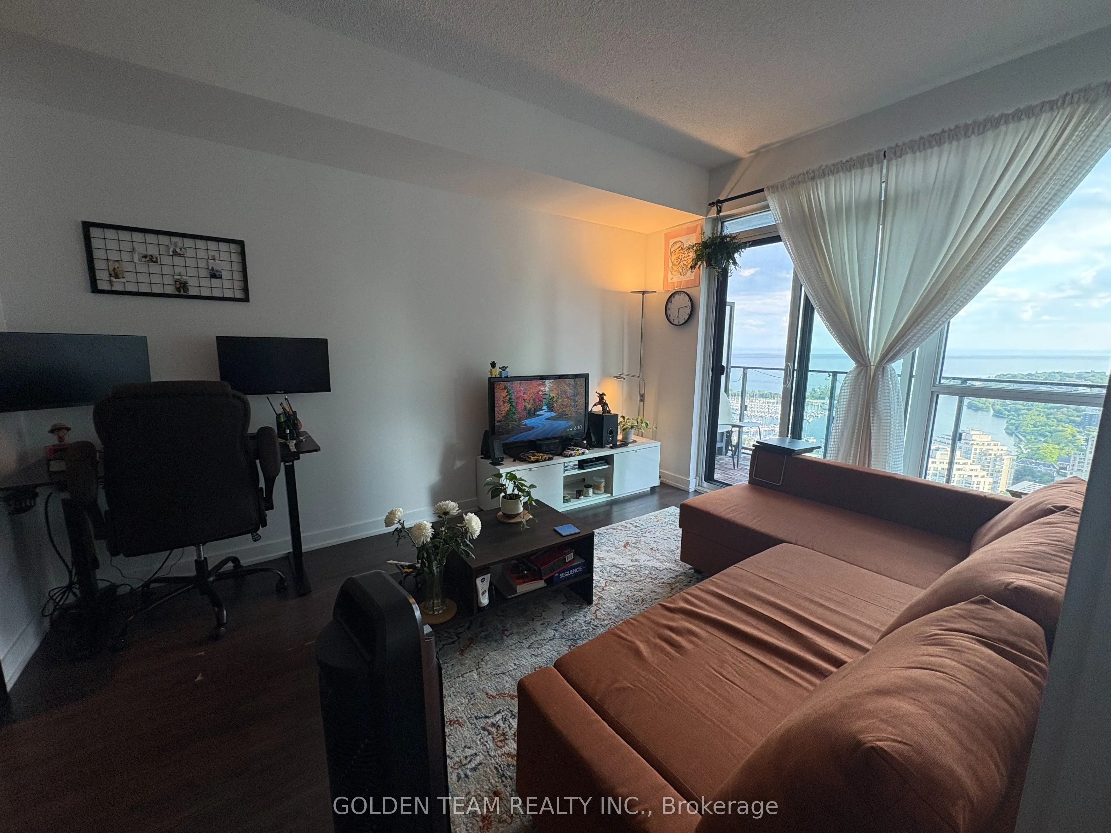 2200 Lake Shore Boulevard W #4003