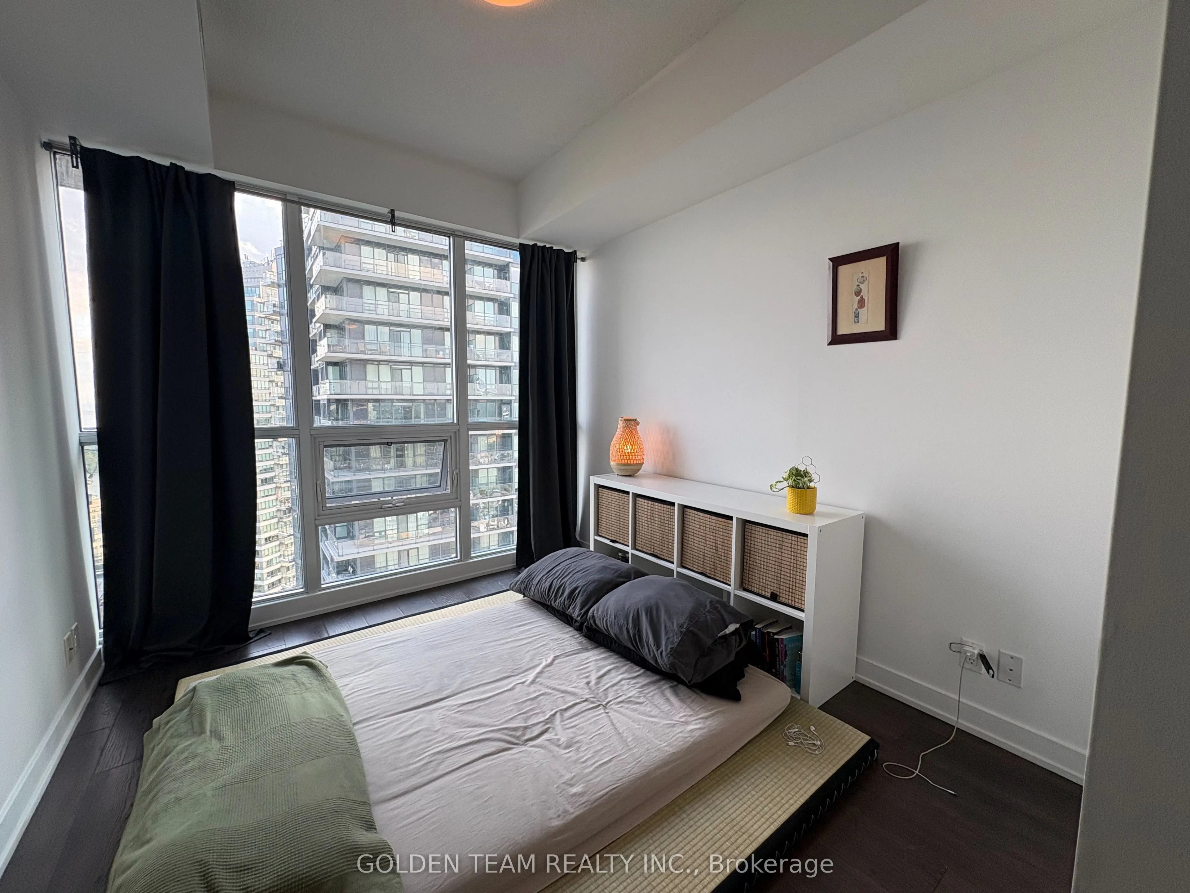 2200 Lake Shore Boulevard W #4003