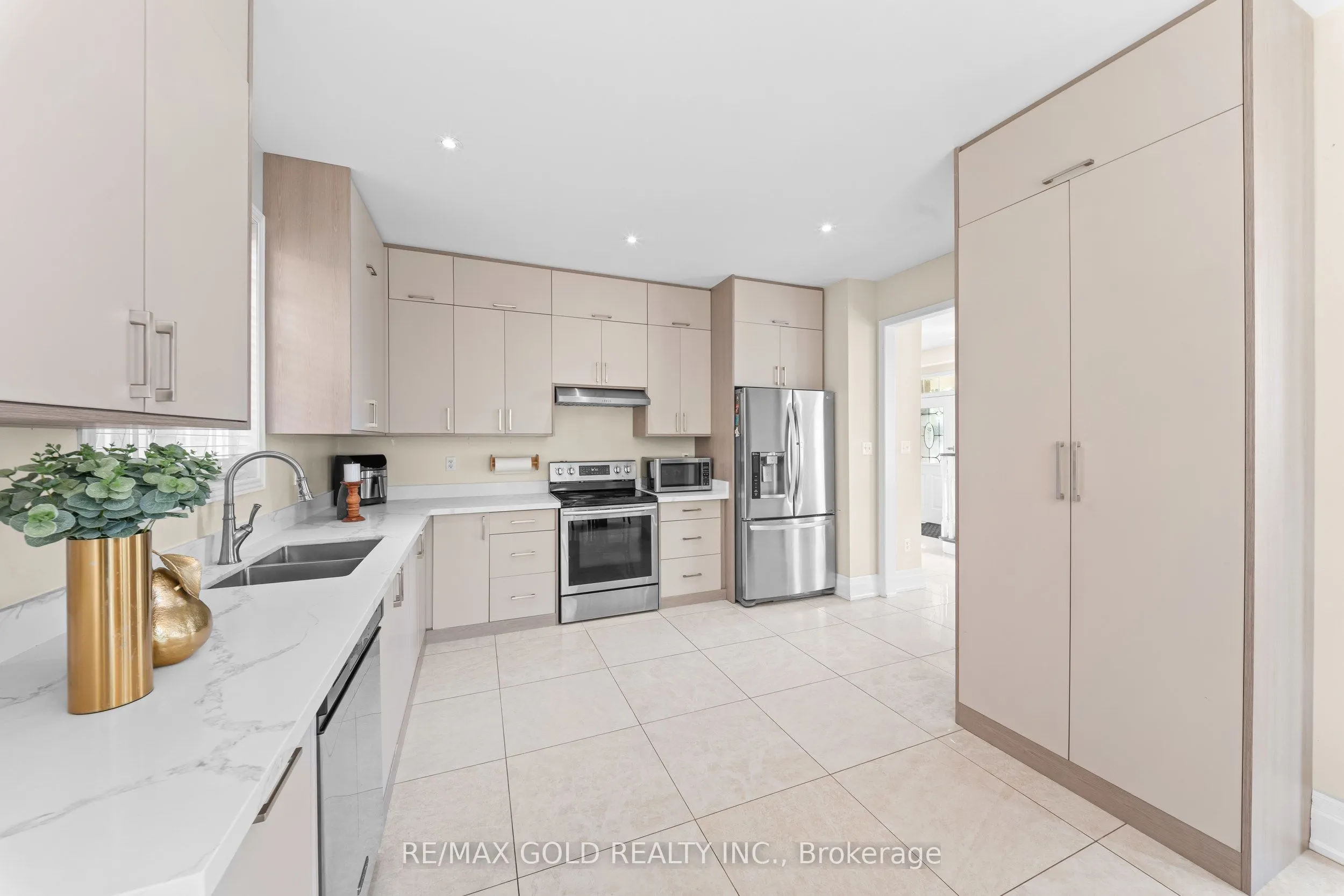 261 Mountainash Road
